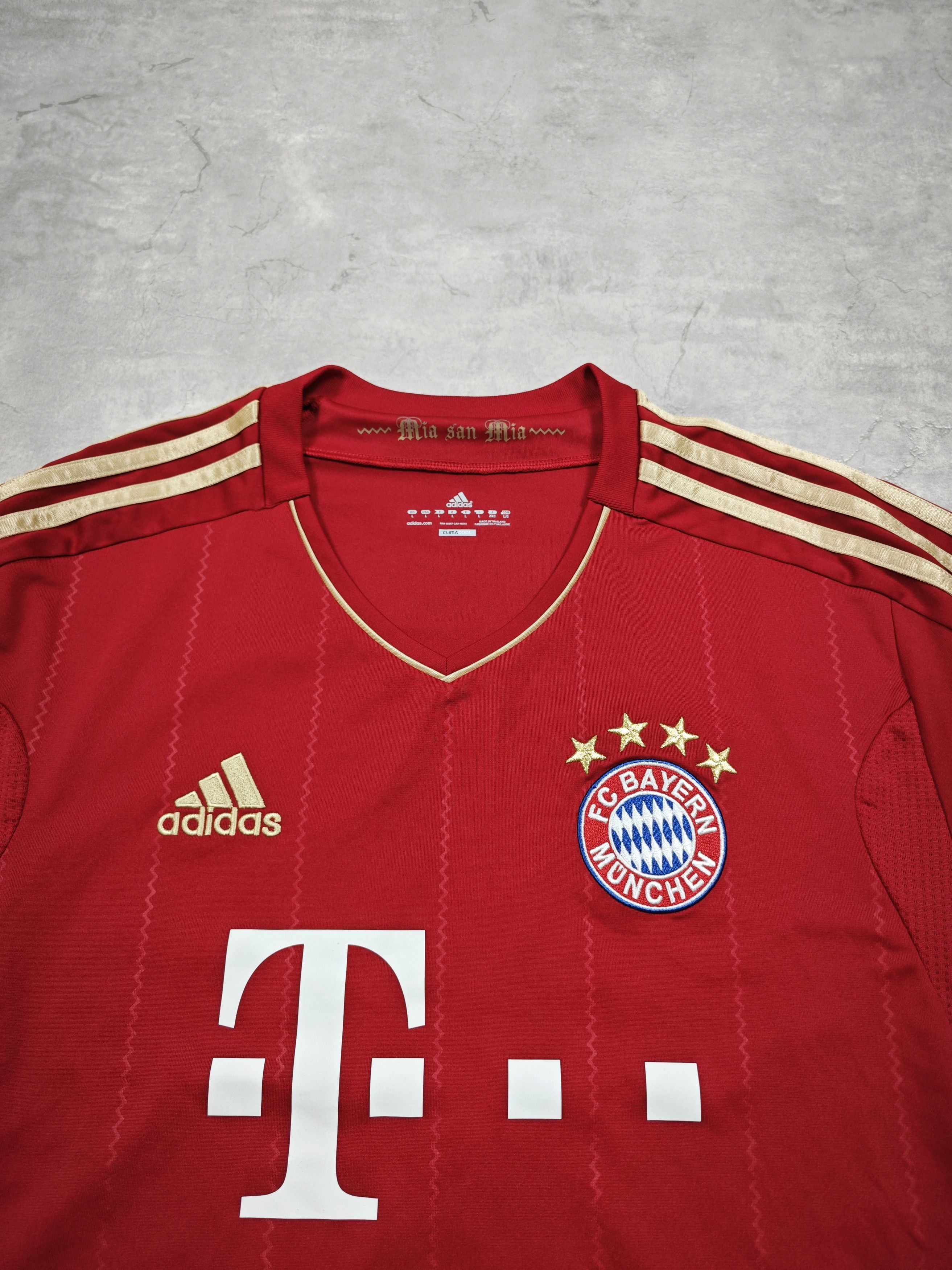 Adidas Bayern Munchen 2012 SHAQIRI 11 Size US L / EU 52-54 / 3 - 2 Thumbnail