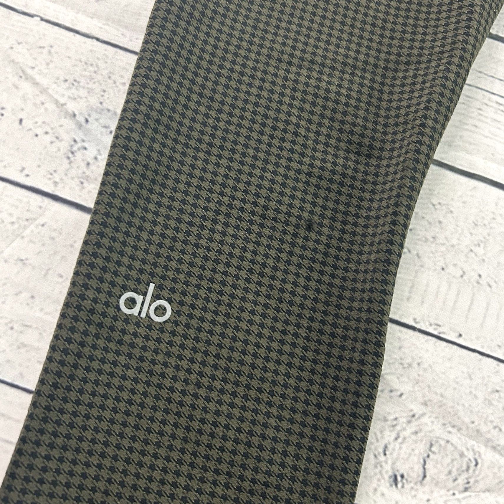 Alo Alo Yoga Houndstooth Athletic High Waisted Leggings Women's Small Brown Black Shirt? Size 28" / US 6 / IT 42 - 5 Thumbnail