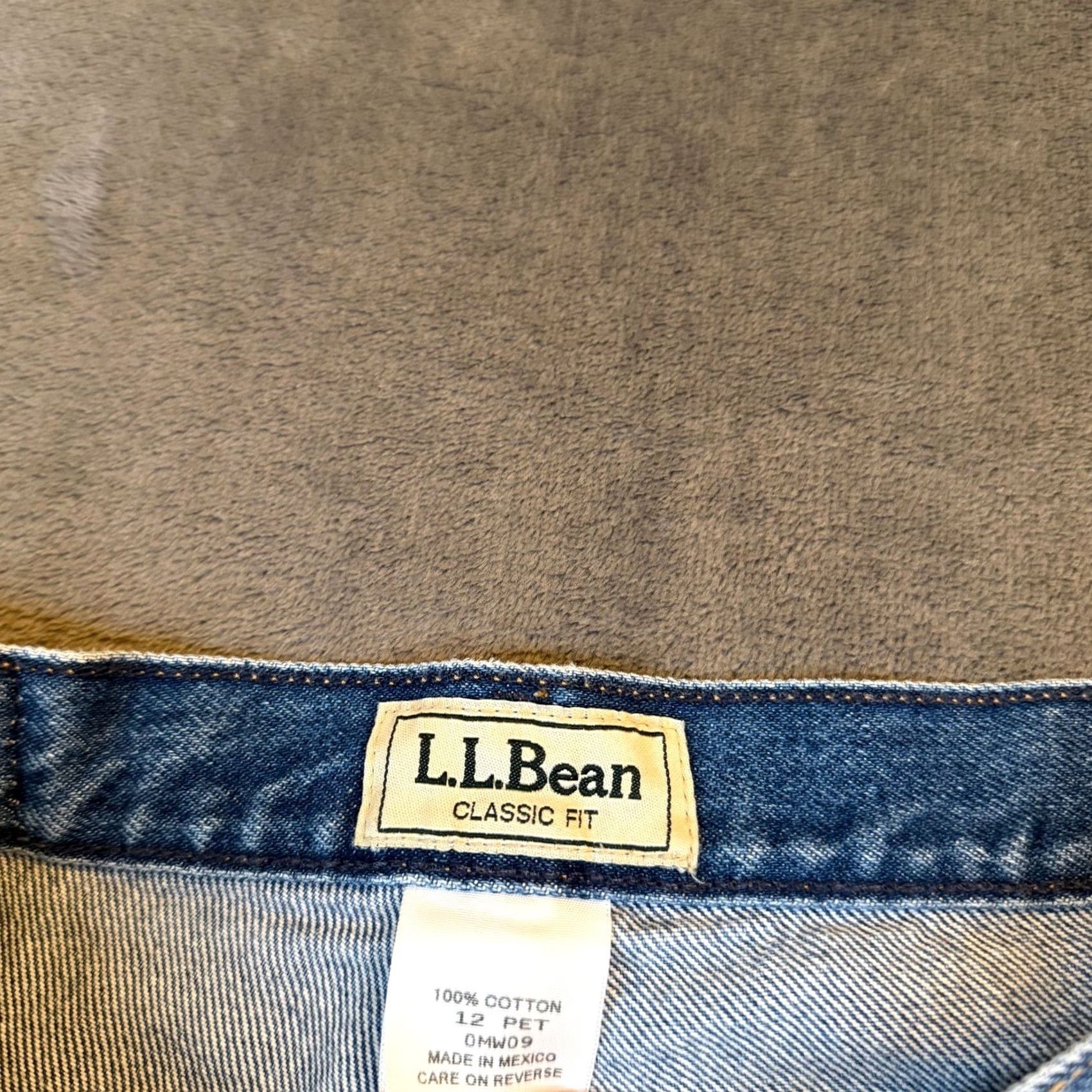 Vintage LL Bean Jeans Womens 12 Petite High Rise Straight Leg Blue 30x27.5" Classic Fit Denim 5-Pocket Button Zip Easy Care Modern N/A Size 34" / US 12 / IT 48 - 2 Thumbnail