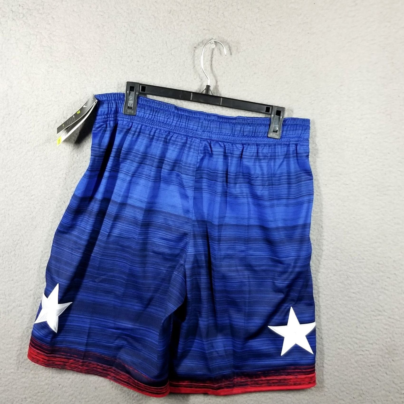 Nike Nike USA Shorts Basketball 38 Adult Large Blue Athletic USA Pattern Striped, 9in Inseam, Drawstring, Regular Size Type Mens Size US 38 / EU 54 - 2 Thumbnail