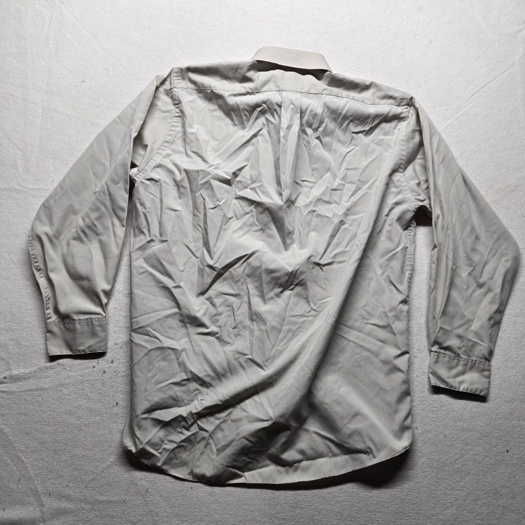 Van Heusen VAN HEUSEN Dress Shirt Mens 17 Beige Military Poplin Button Up Shirt Size 46R - 7 Thumbnail