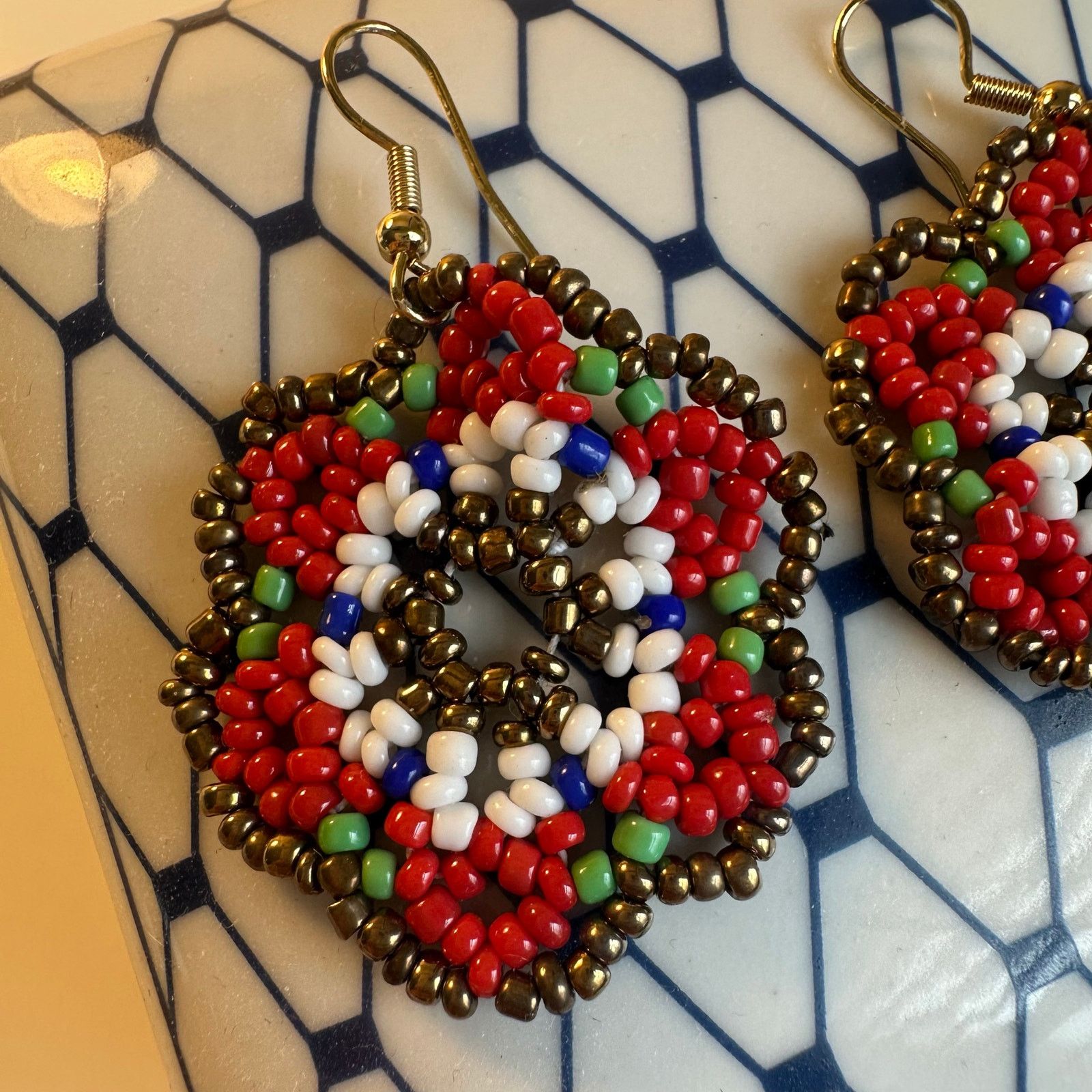 Other Flower Dangle Beaded Earrings Multicolor Red White Blue Gold Size ONE SIZE - 2 Thumbnail