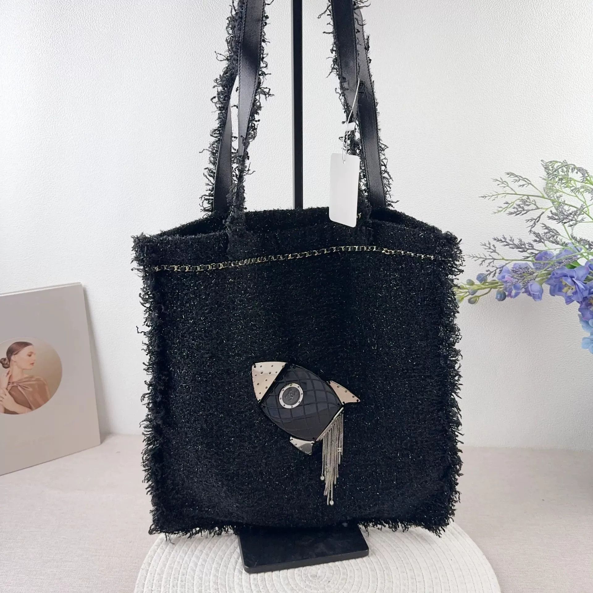 Chanel Pre-loved Bag Very good condition Size ONE SIZE - 1 Thumbnail