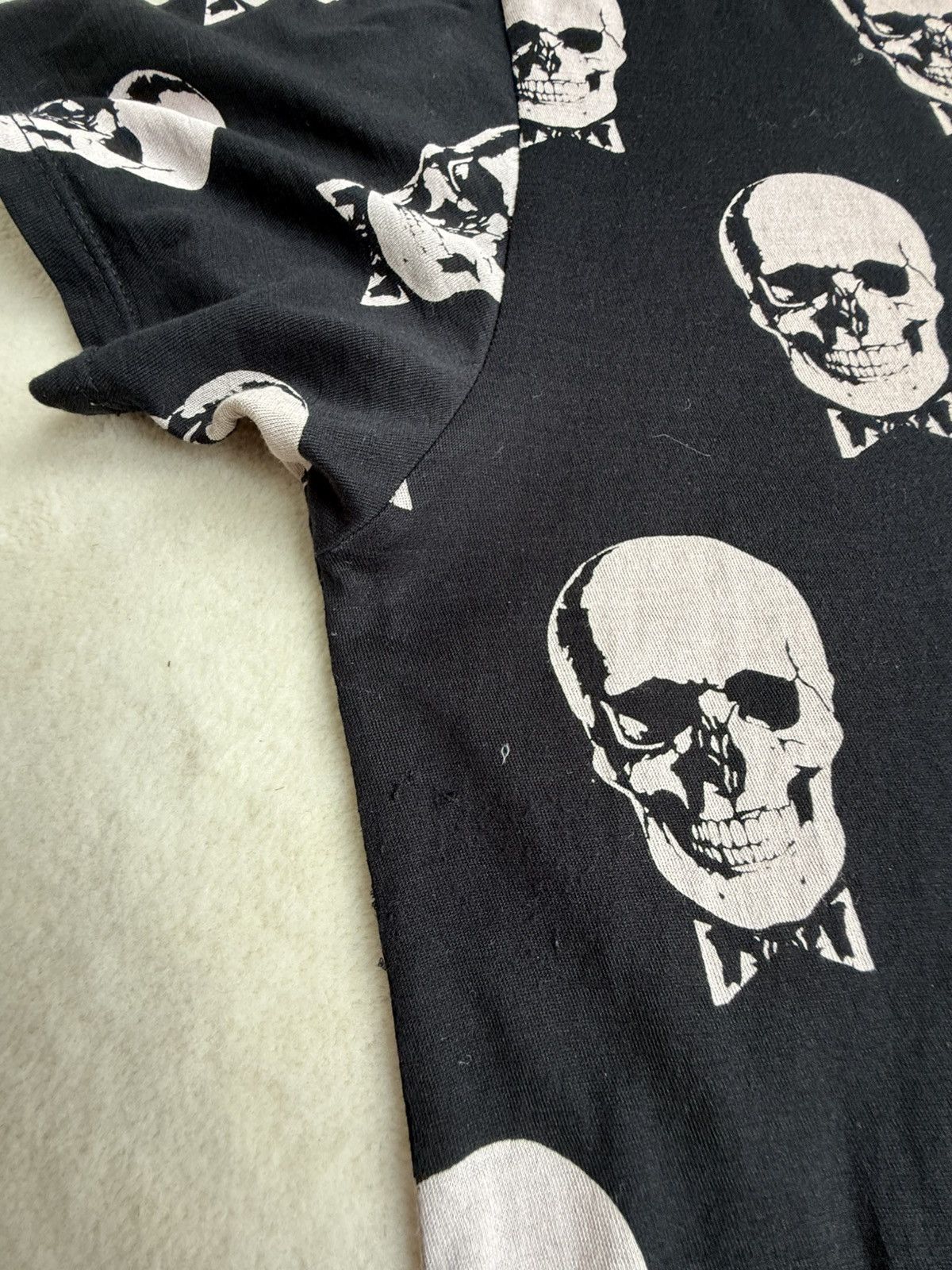 Saint Laurent Paris Grail FW15 Saint Laurent skull boack T shirt Hedi Slimane Size US S / EU 44-46 / 1 - 15 Thumbnail