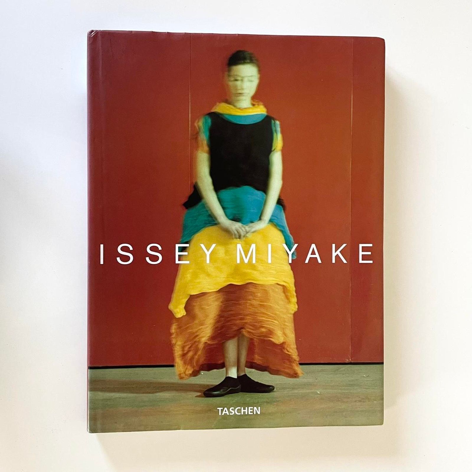 Issey Miyake × Vintage Issey Miyake Hardcover Book Published by Taschen Size ONE SIZE - 1 Thumbnail