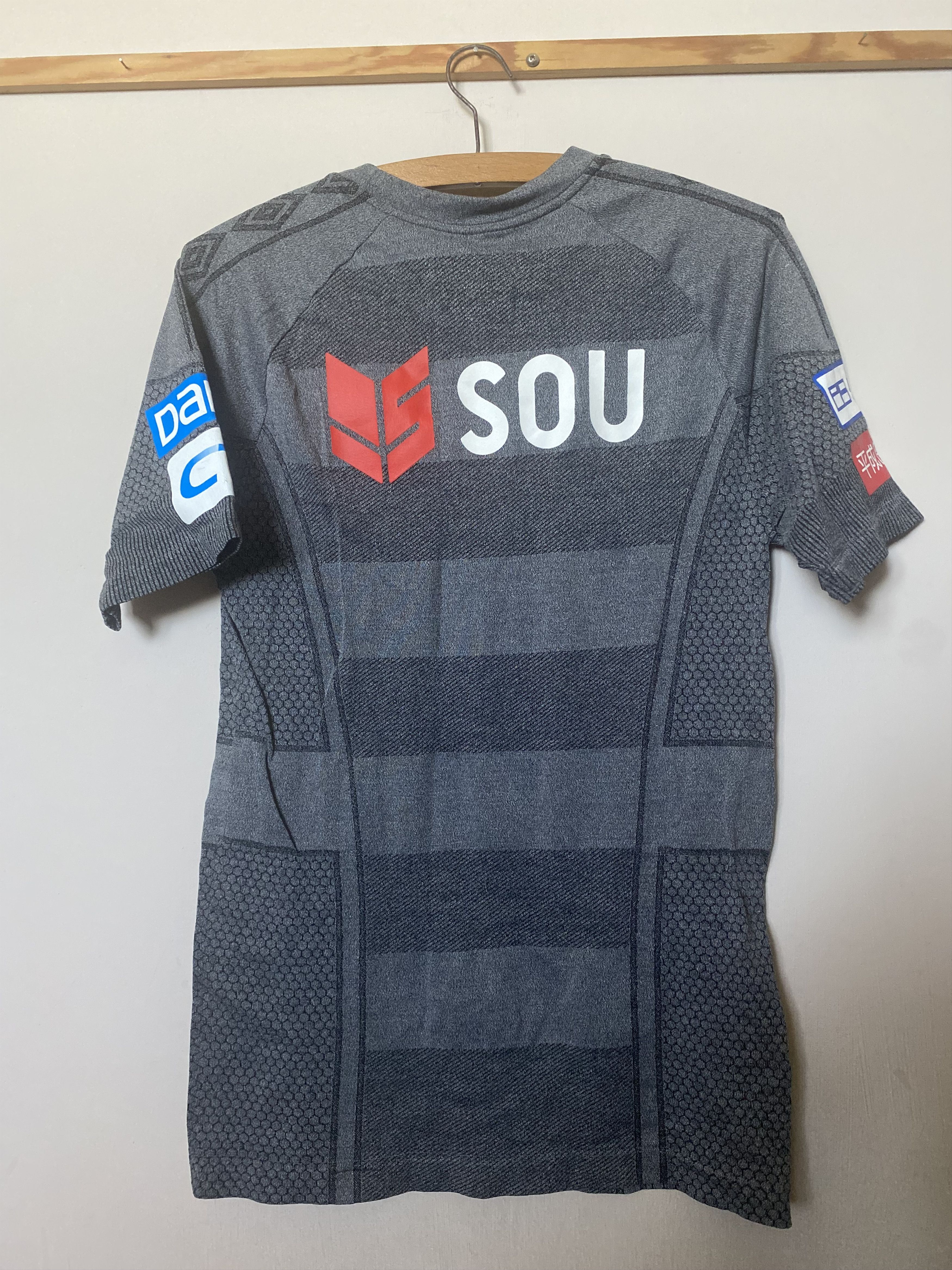 Umbro Rare Japan - GAMBA OSAKA - Umbro - S - UNIQUE Size US S / EU 44-46 / 1 - 2 Thumbnail