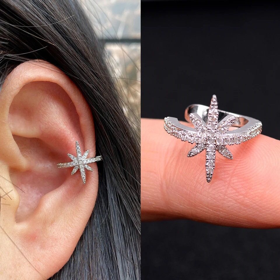 Jewelry 2pcs Silver Stars Clip Earrings Size ONE SIZE - 1 Thumbnail
