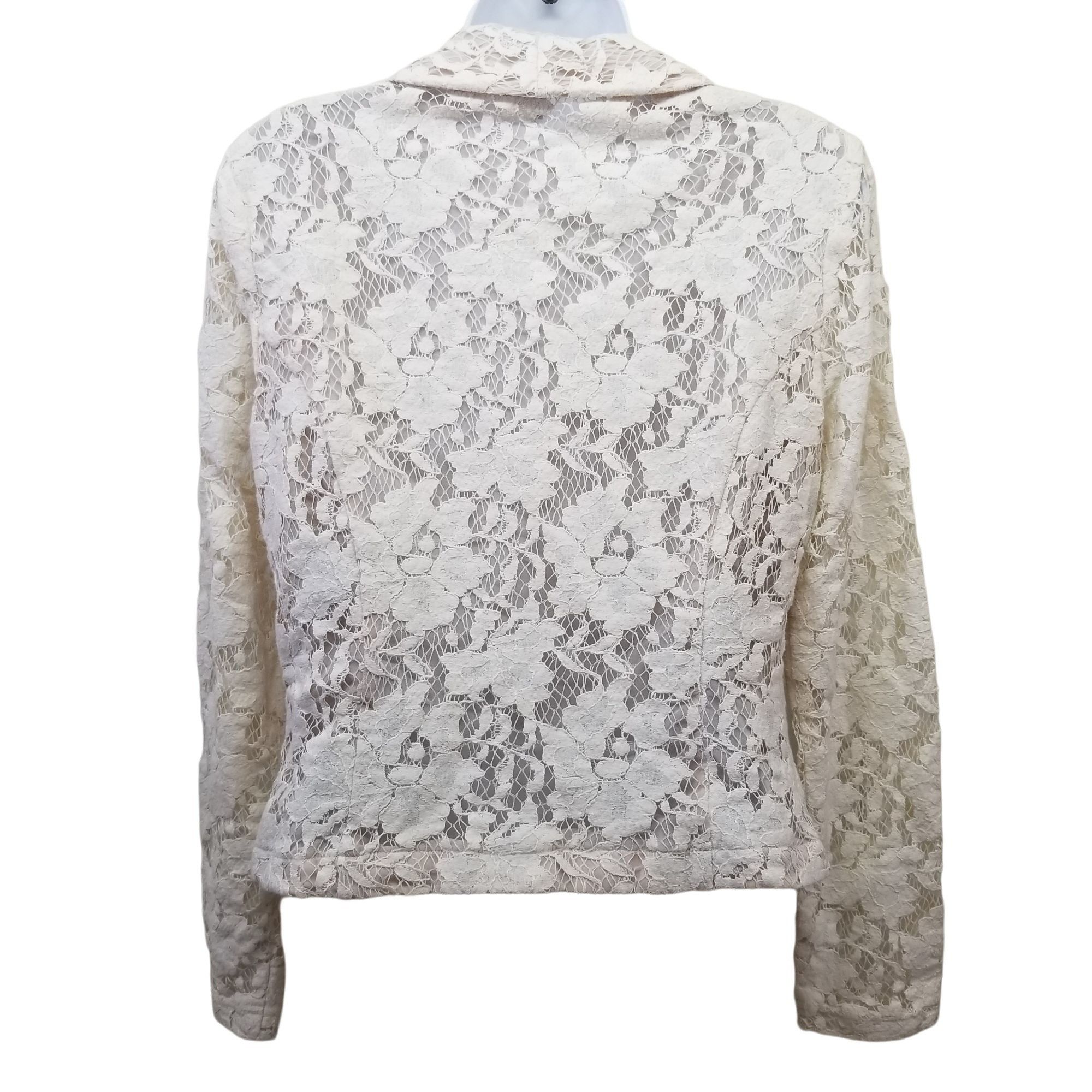 Other CAbi 6 Cream Lace Jacket Blazer 249 Tailored Cut Ivory CLUNY Size M / US 6-8 / IT 42-44 - 3 Thumbnail