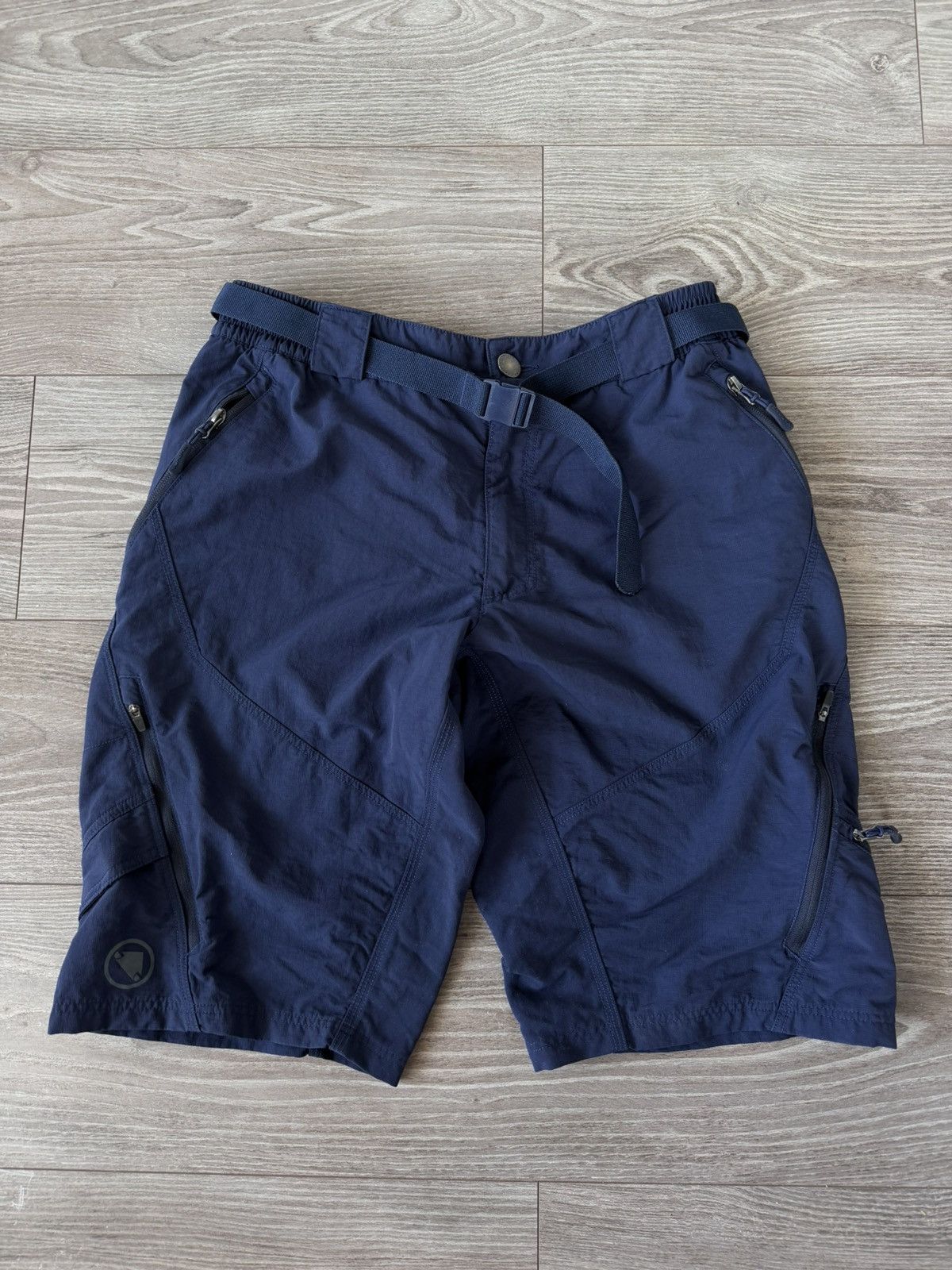 Other Endura Men’s Gorpcore Shorts Size US 32 / EU 48 - 7 Thumbnail