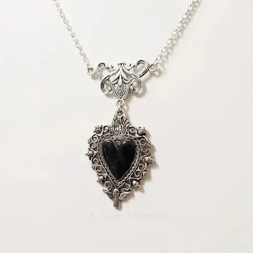 Other Gothic Black Heart Pendant Necklace Size ONE SIZE - 3 Thumbnail