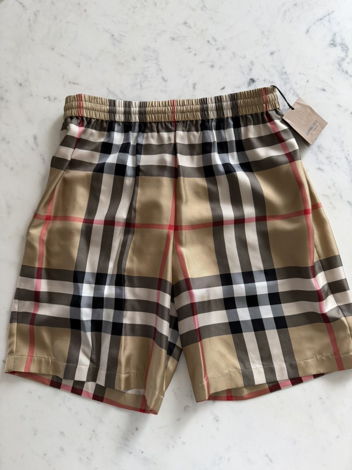 Burberry Burberry Check Silk shorts Size US 32 / EU 48 - 1 Thumbnail