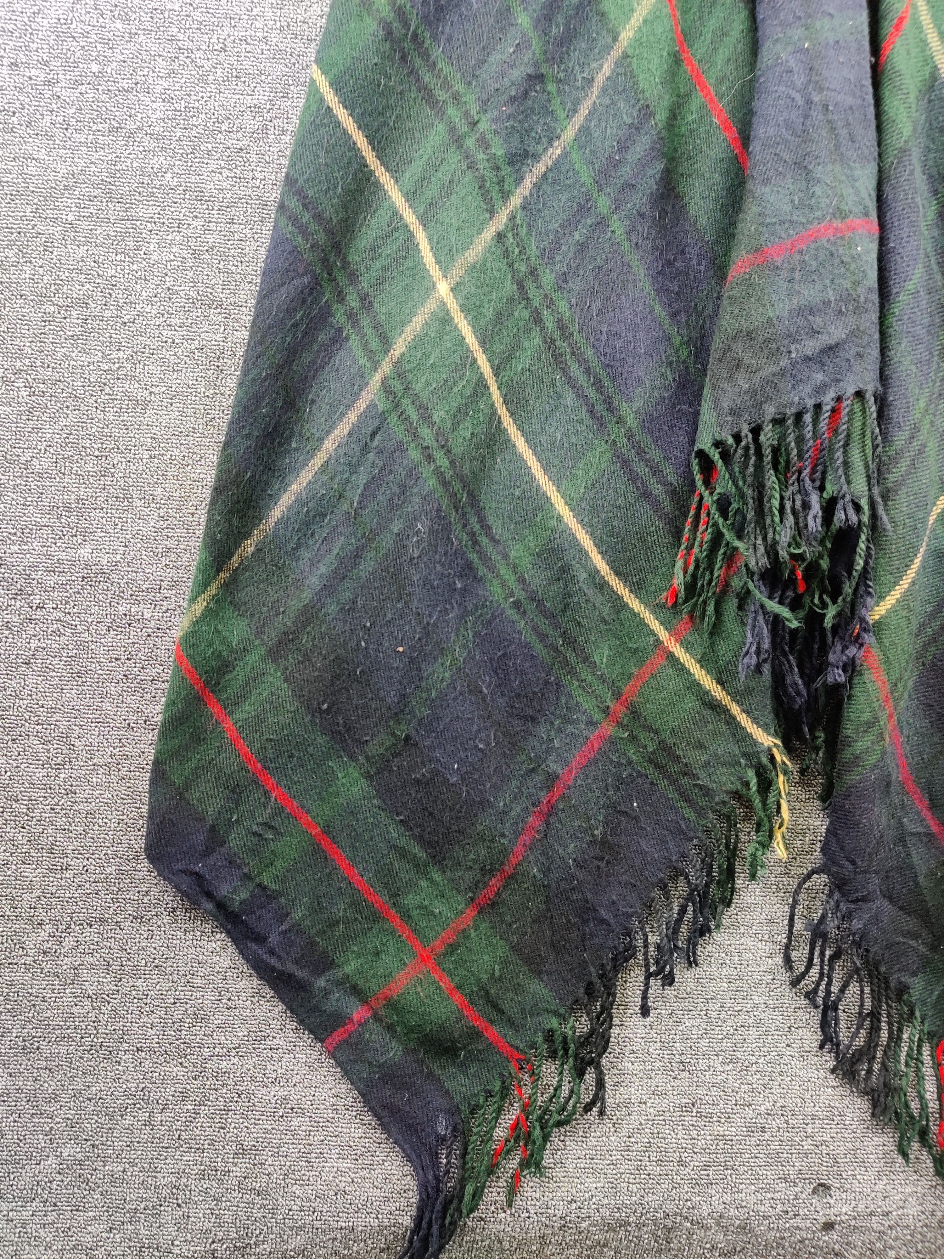 Japanese Brand Japanese Brand Find Favor Poncho Nice Design Size US XXL / EU 58 / 5 - 4 Thumbnail