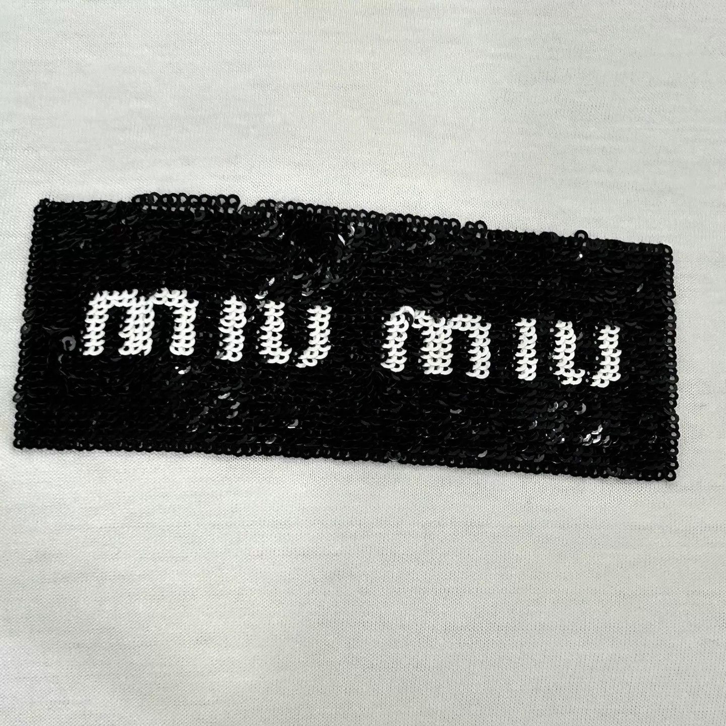 Miu Miu MIU MIU Sequin Logo Short Sleeve T-Shirt S Size S / US 4 / IT 40 - 6 Thumbnail