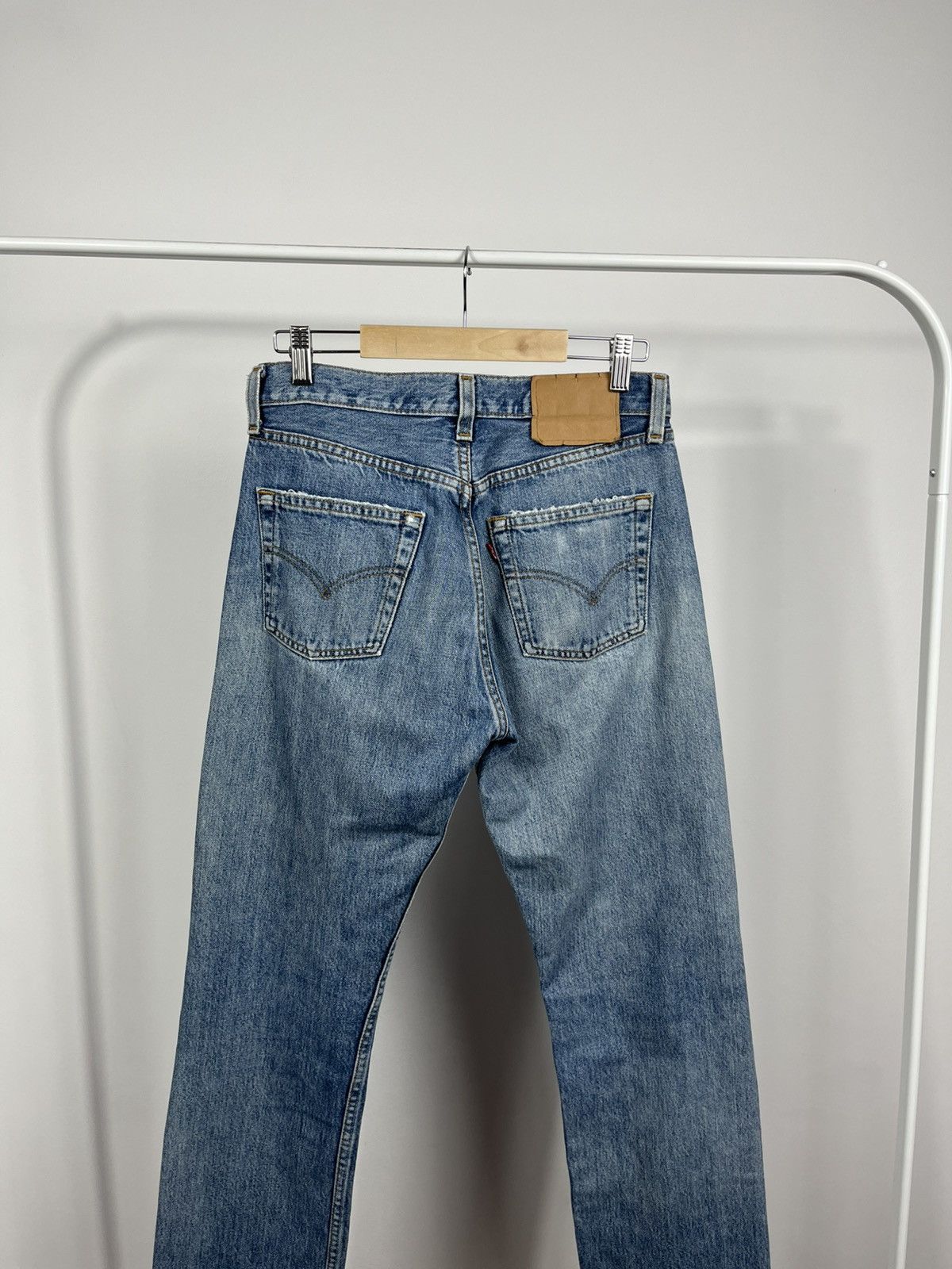 Levi's Vintage Levi’s 501 Jeans W29 L32 Made in USA Japanese Market Size US 29 - 2 Thumbnail