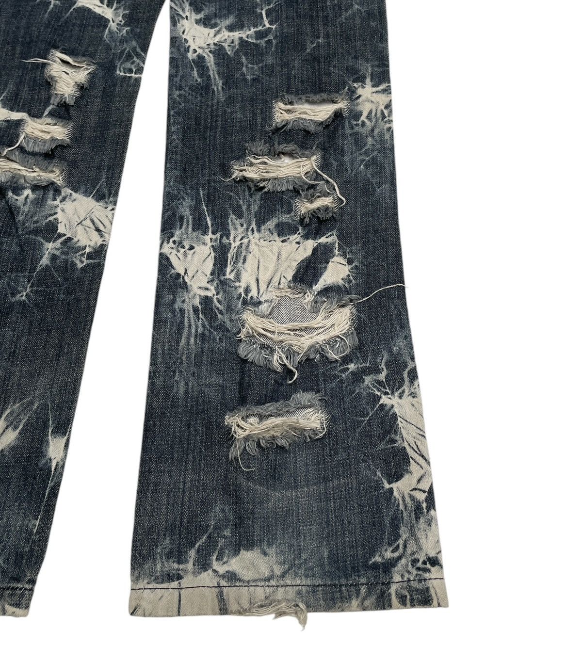 14th Addiction × Japanese Brand × Le Grande Bleu (L.G.B.) Very Rare Design Vintage Bernings Sho Distressed Jeans 1990s Size US 31 - 8 Thumbnail