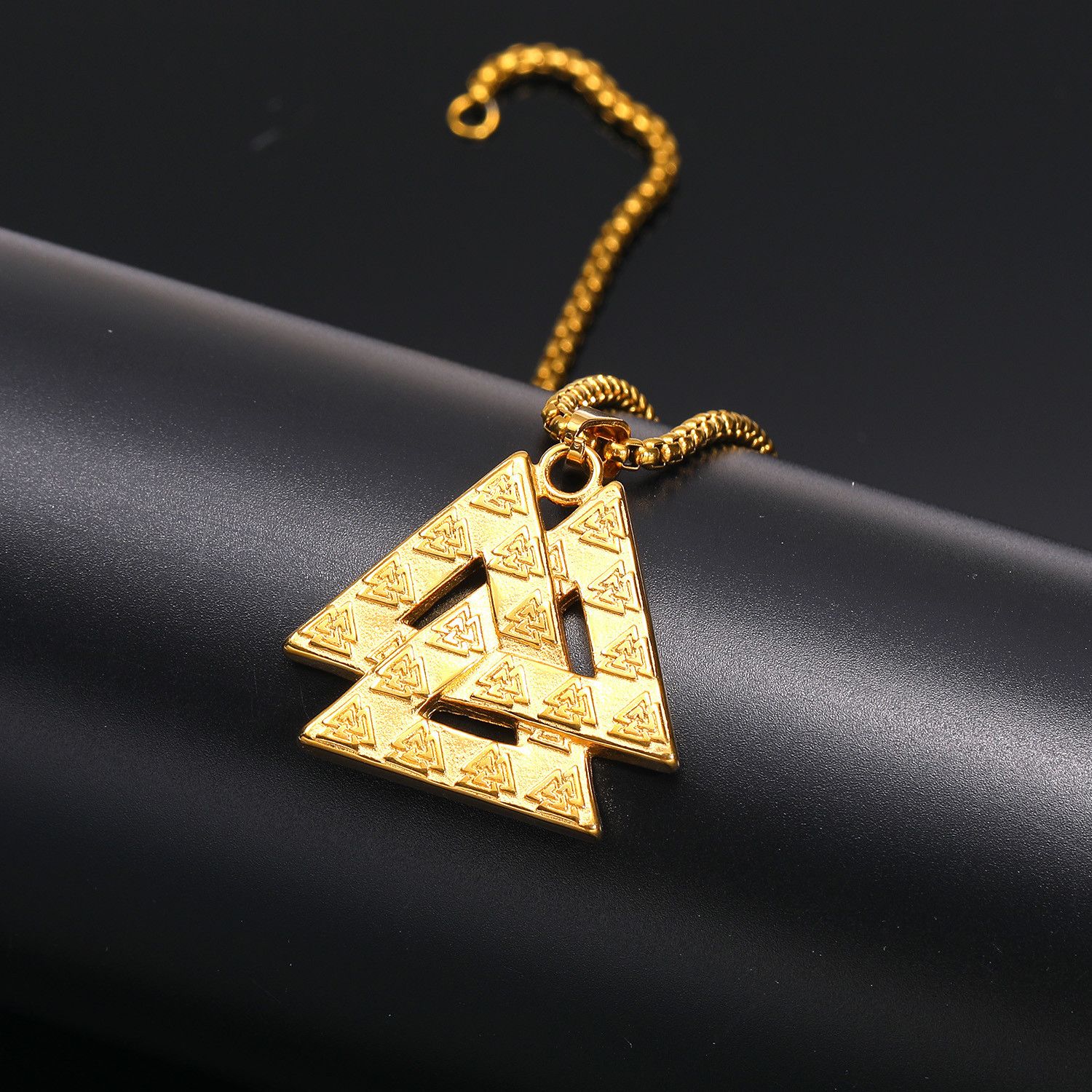 Jewelry Gold Retro Triangle Necklace Size ONE SIZE - 1 Preview