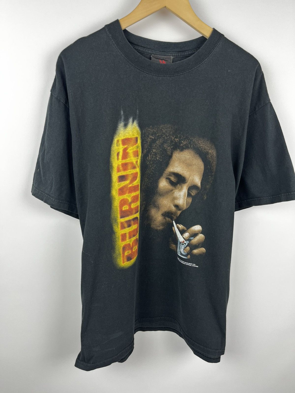 Band Tees Bob Marley Burnin 2004 Vintage Black T Shirt Men By Zion Size US XL / EU 56 / 4 - 4 Thumbnail