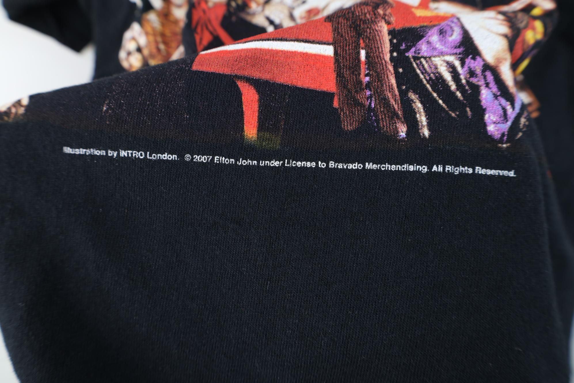 Vintage Y2K 2010 Tour Rocket Man Elton John Band T-Shirt Cotton Size US XL / EU 56 / 4 - 6 Thumbnail