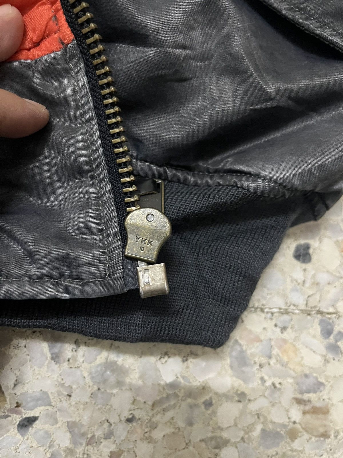 Japanese Brand Vintage Machope Japan MA-1 Bomber- Beautiful Sun-Faded Black Size US L / EU 52-54 / 3 - 5 Thumbnail