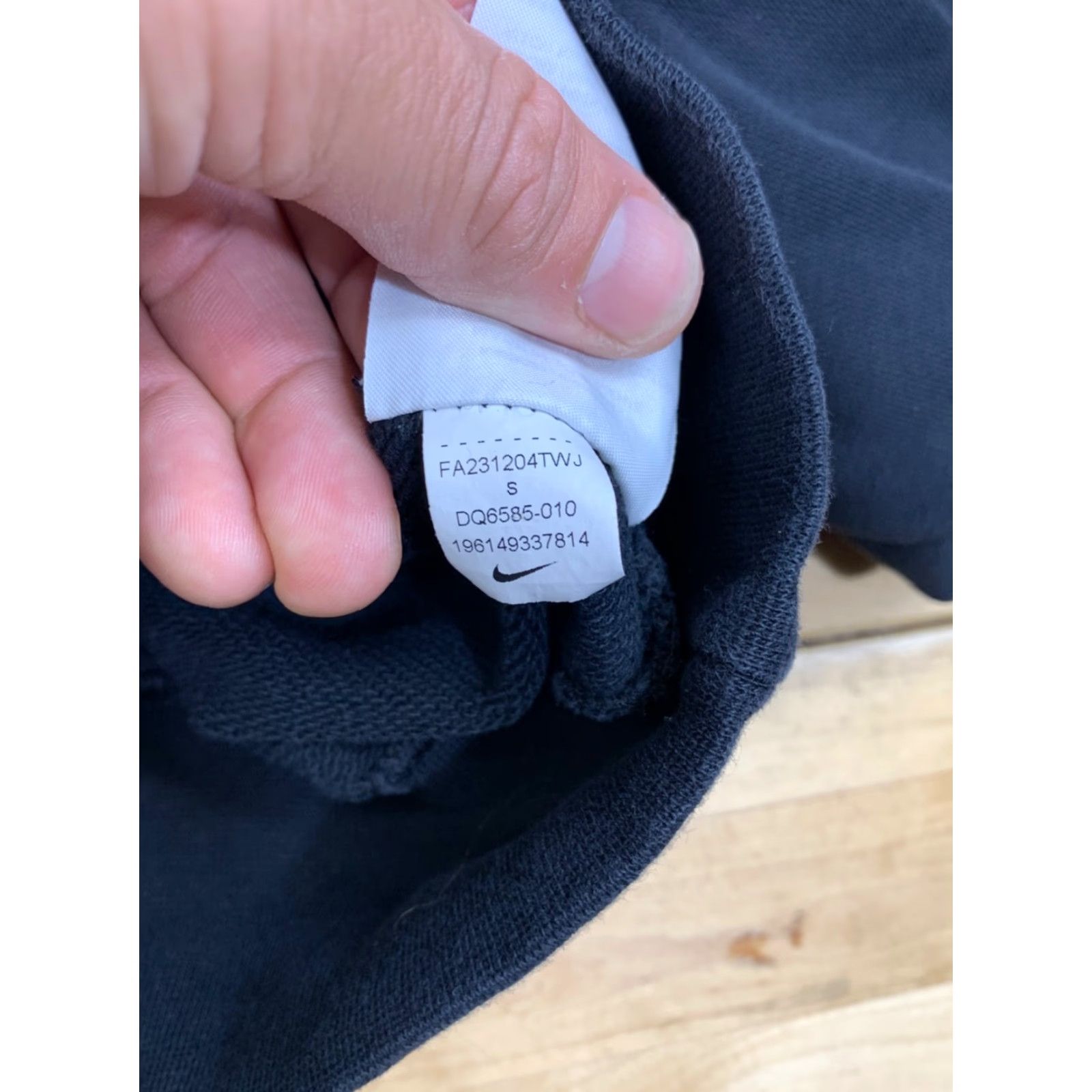 Nike Nike Hoodie Women S Black Logo Pullover Casual Workout Pullover Hooded Raglan Sleeve Fleece Nike Sportswear 13032 Size S / US 4 / IT 40 - 4 Thumbnail