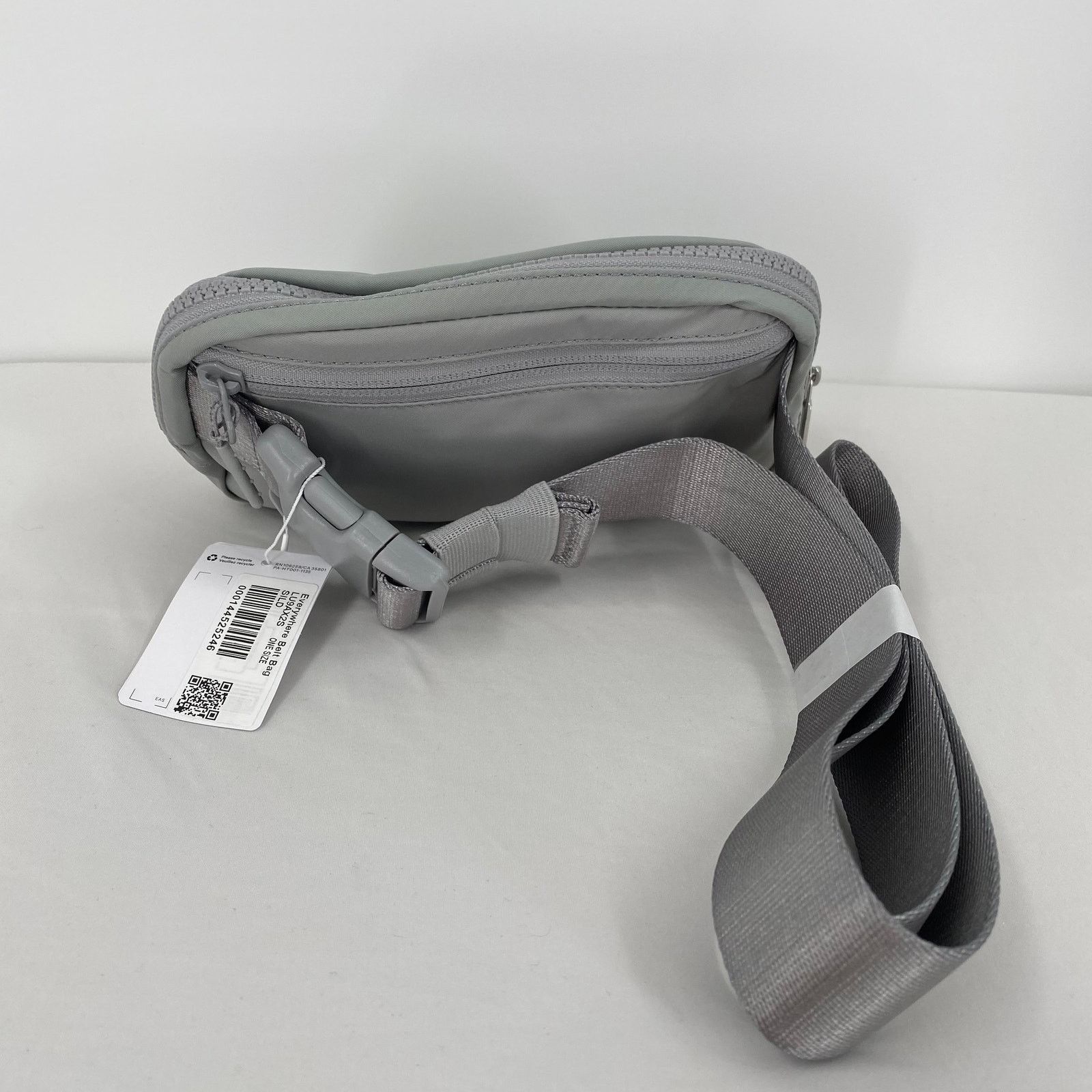 Lululemon Lululemon Silver Everywhere Belt Bag New With Tags Size ONE SIZE - 3 Thumbnail