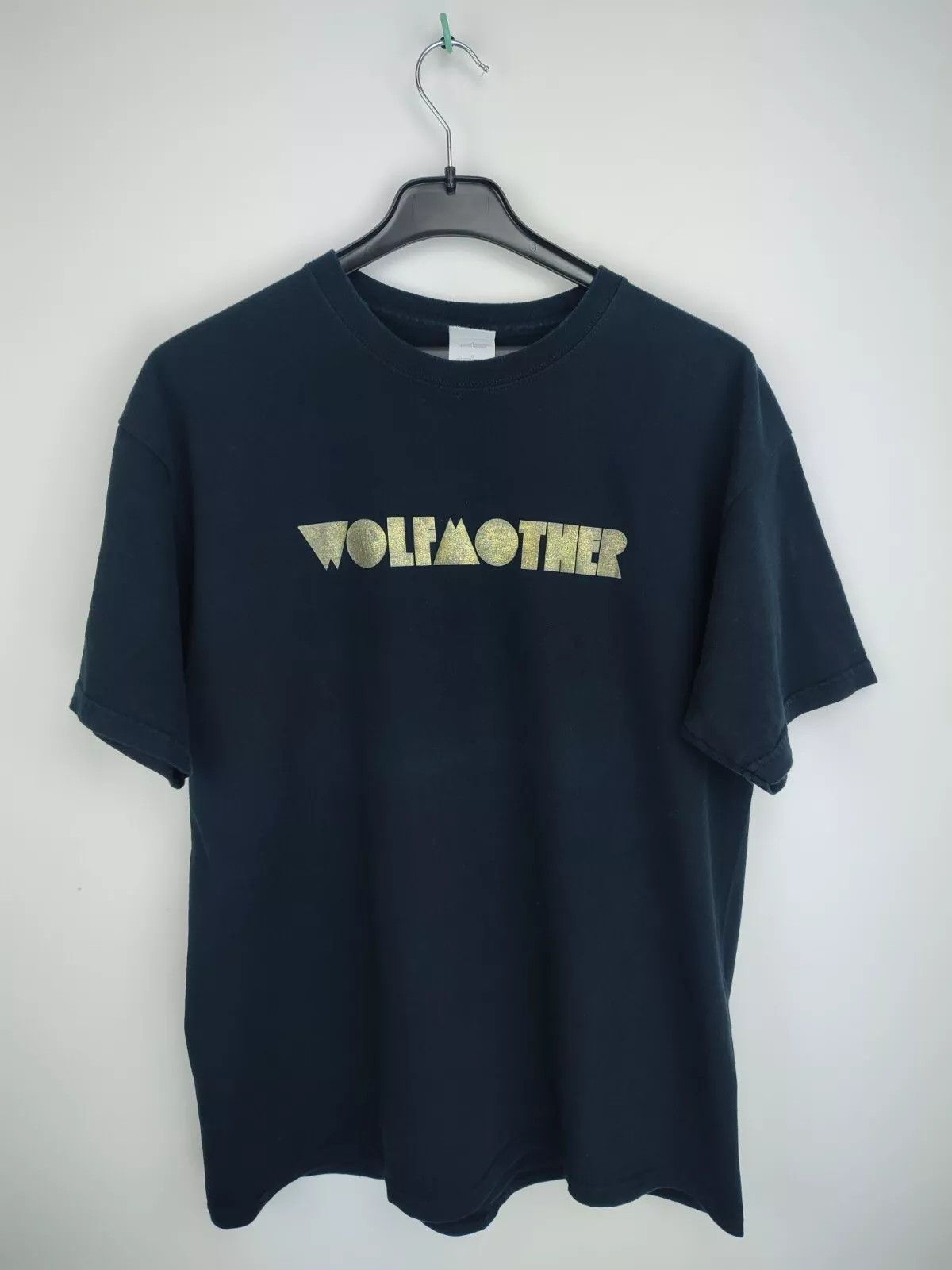 Vintage VTG WOLFMOTHER metallic gold logo Spellout band t shirt Size US L / EU 52-54 / 3 - 8 Thumbnail