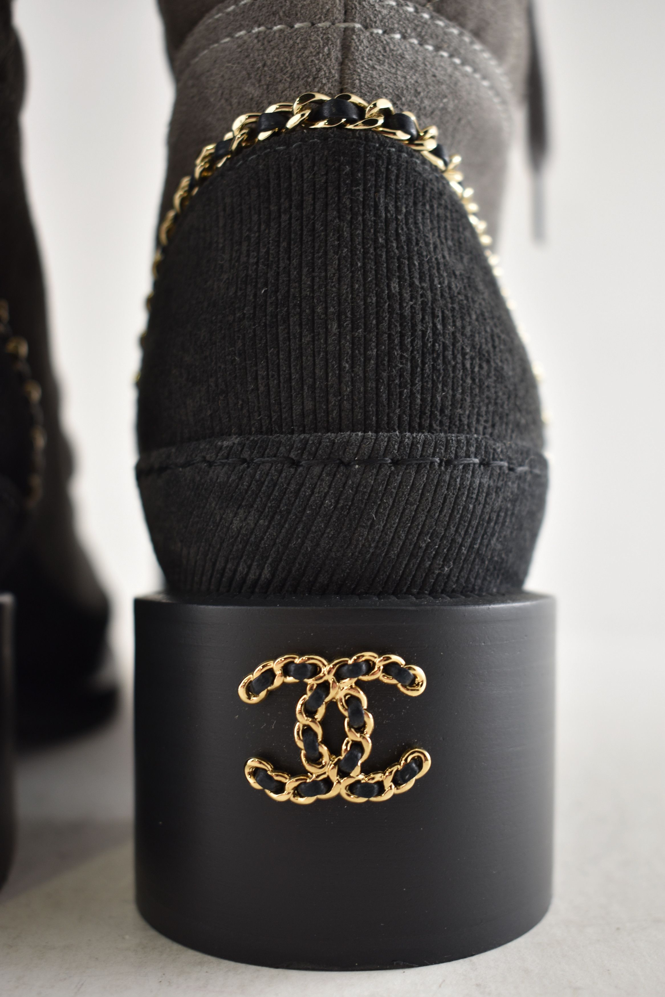 Chanel Chanel 24K Grey Quilted Chain Combat Military Tall Boot 36 Size US 6 / IT 36 - 15 Thumbnail
