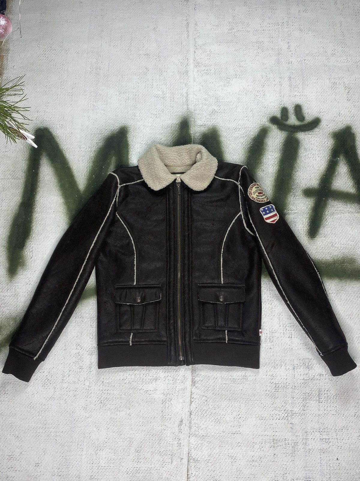 Levi's × Levi's Vintage Clothing Levis sheepskin coat sherpa jacket Size L / US 10 / IT 46 - 2 Thumbnail