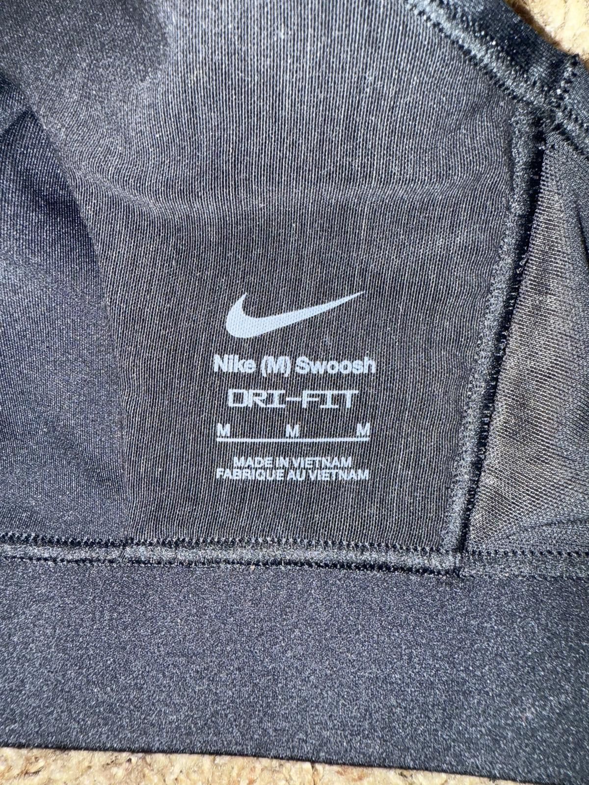 Nike Nike (M) Alate Minimalist Women's Light-Support Padded Nursing Sports Bra Sample Size ONE SIZE - 6 Thumbnail