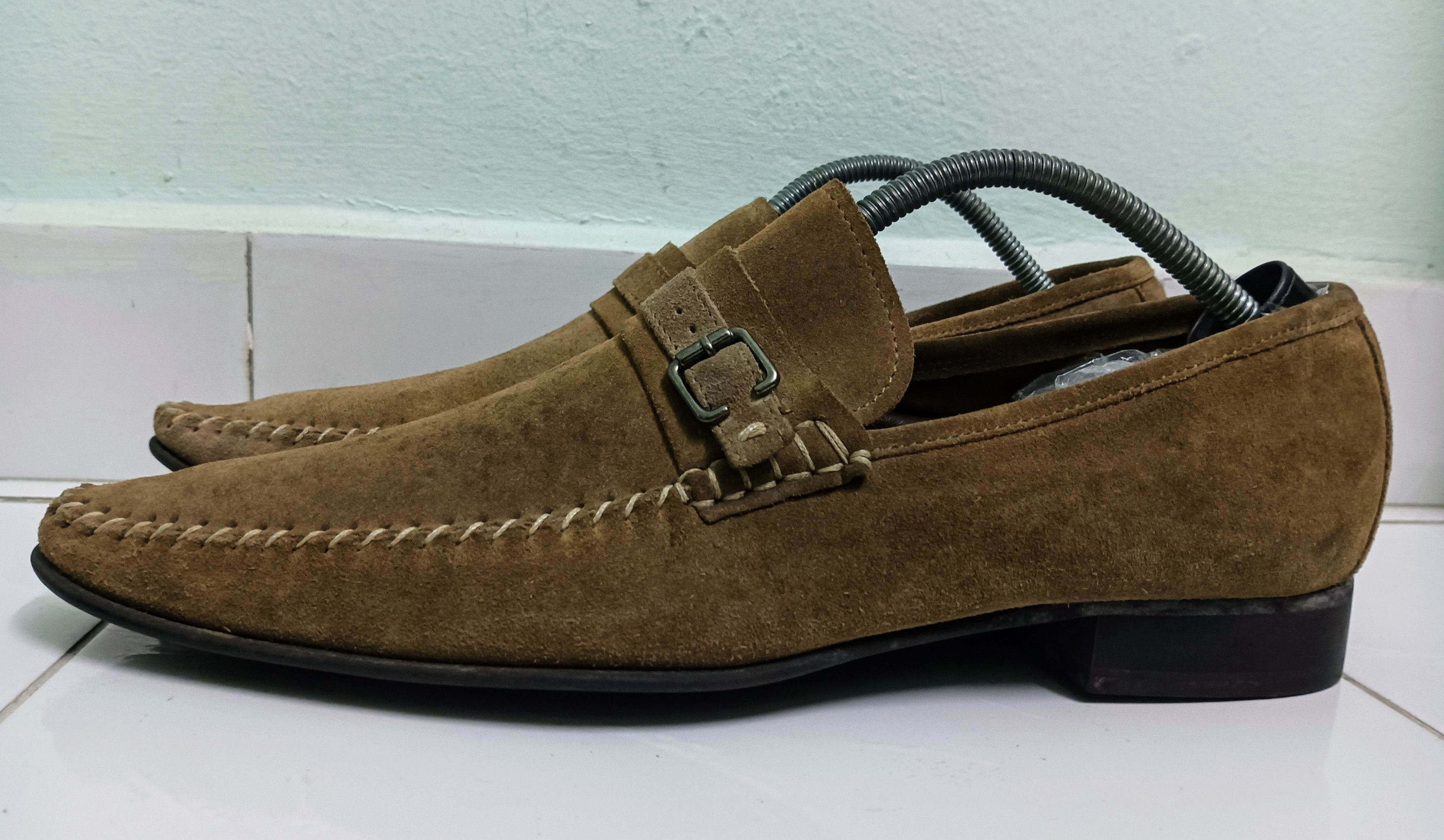 Zara ZARA Suede leather slip-on (Fit cutting type A foot) Size US 11 / EU 44 - 4 Thumbnail