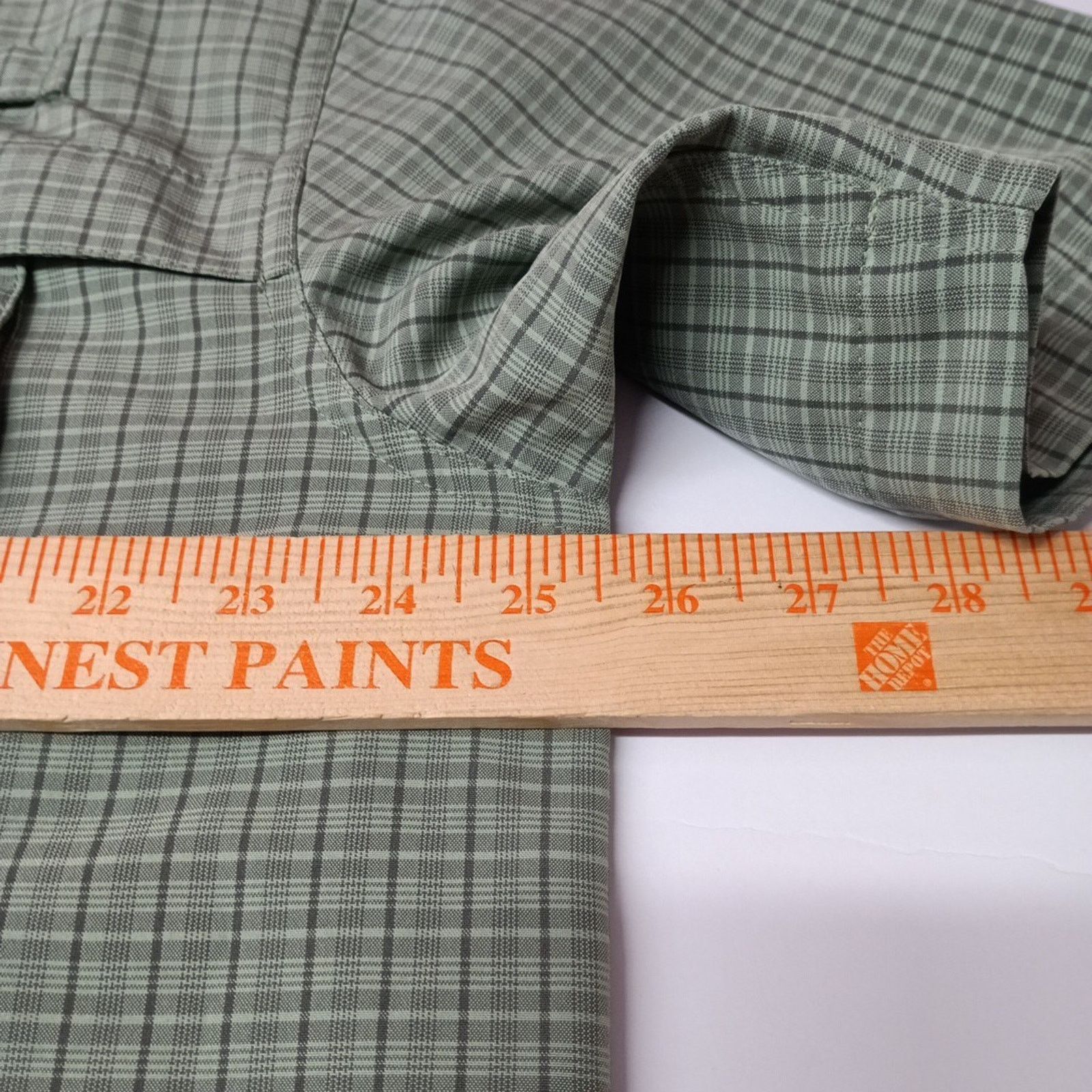 L.L. Bean Men’s L.L. Bean Vented Fishing Shirt Green Plaid Size L Reg Size US L / EU 52-54 / 3 - 4 Thumbnail