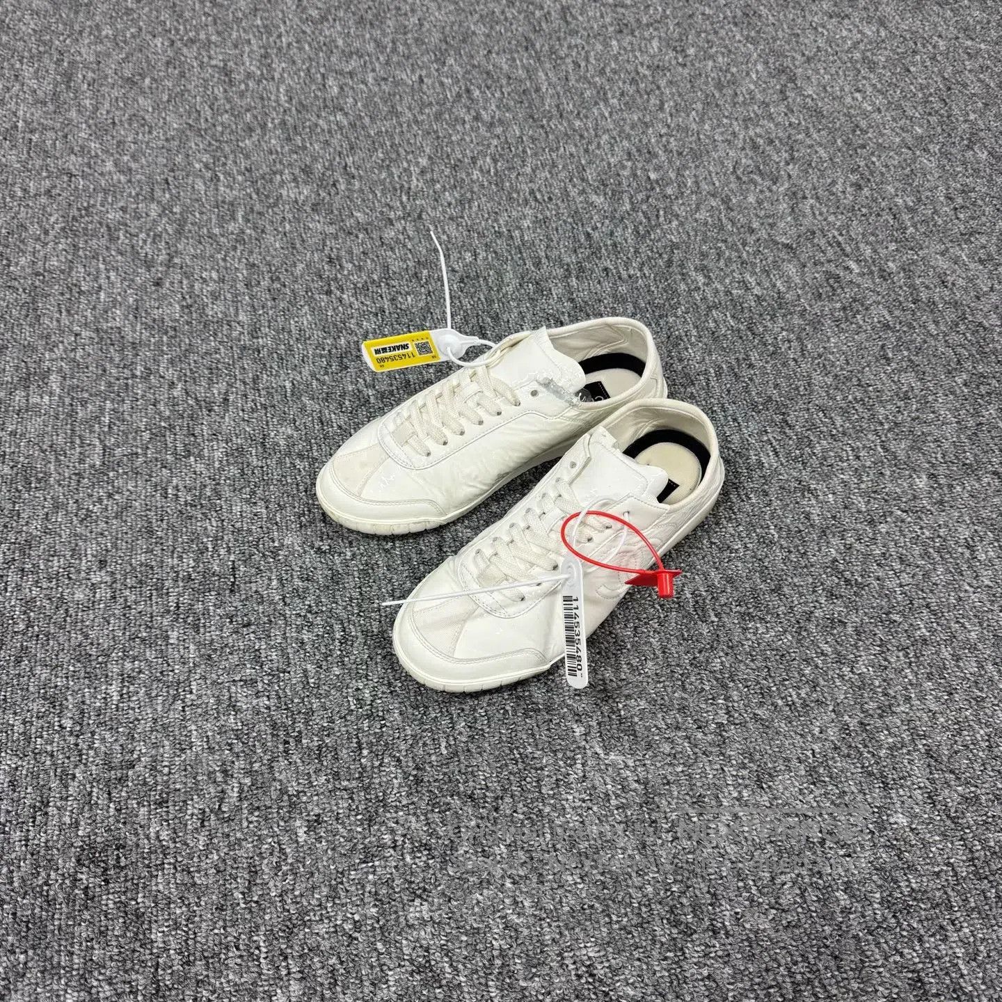 Chanel Chanel White shoes with a double C logo and a thin sole – Size US 6.5 / IT 36.5 - 1 Thumbnail
