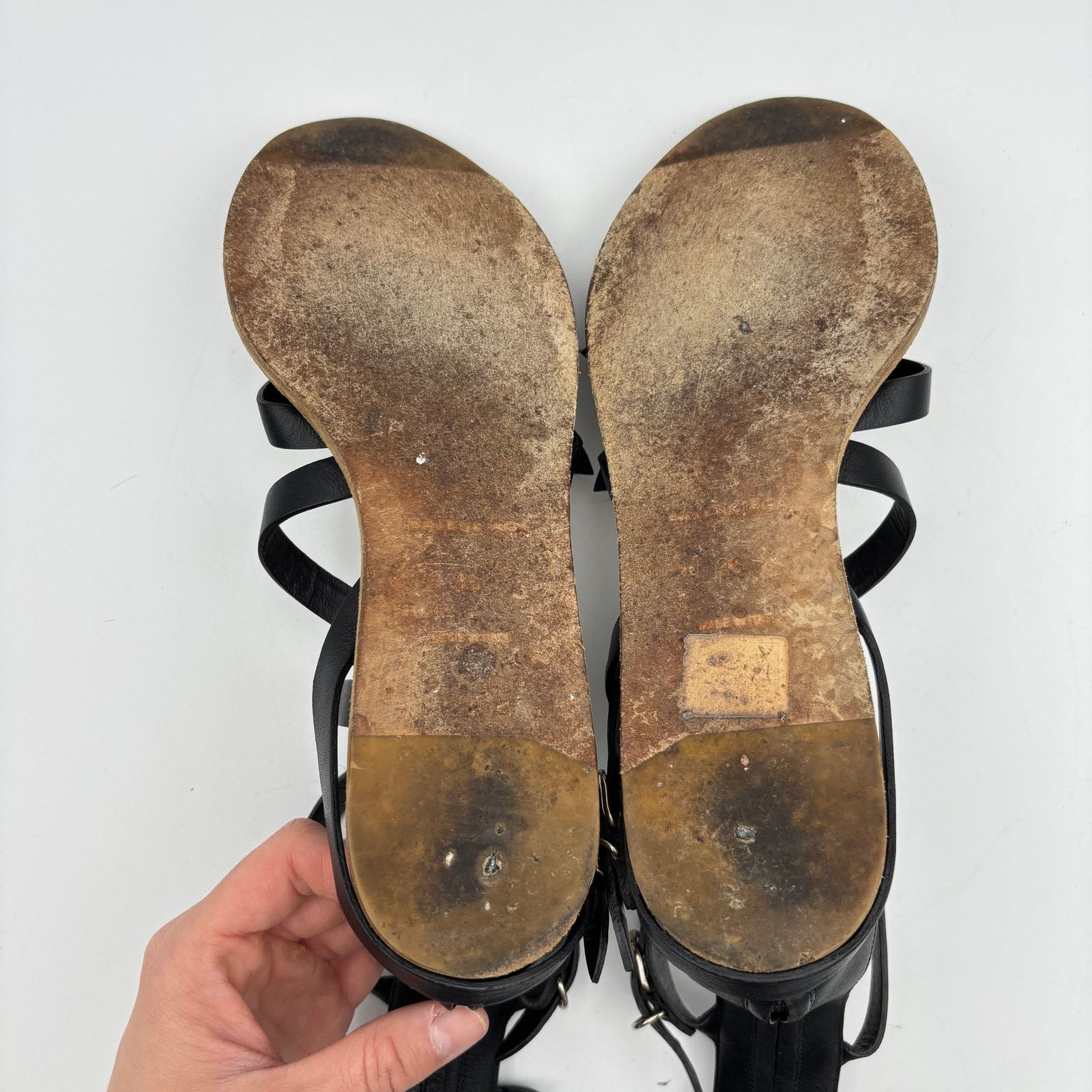 Balenciaga Balenciaga Black Leather Gladiator Papier Sandals Women's 36 Size US 6 / IT 36 - 8 Thumbnail