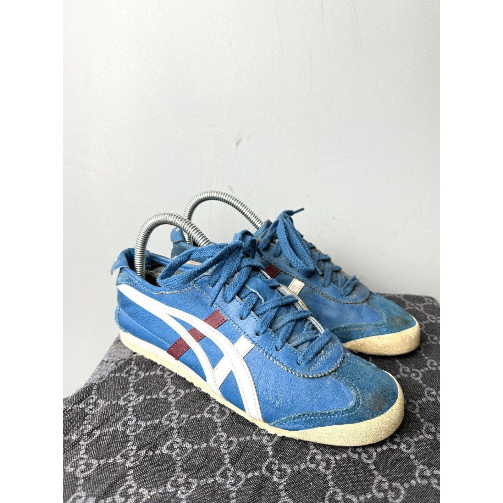 Asics Rare! Vintage Onitsuka Tiger Low Top Sneakers Asics Size US 5 / IT 35 - 3 Thumbnail