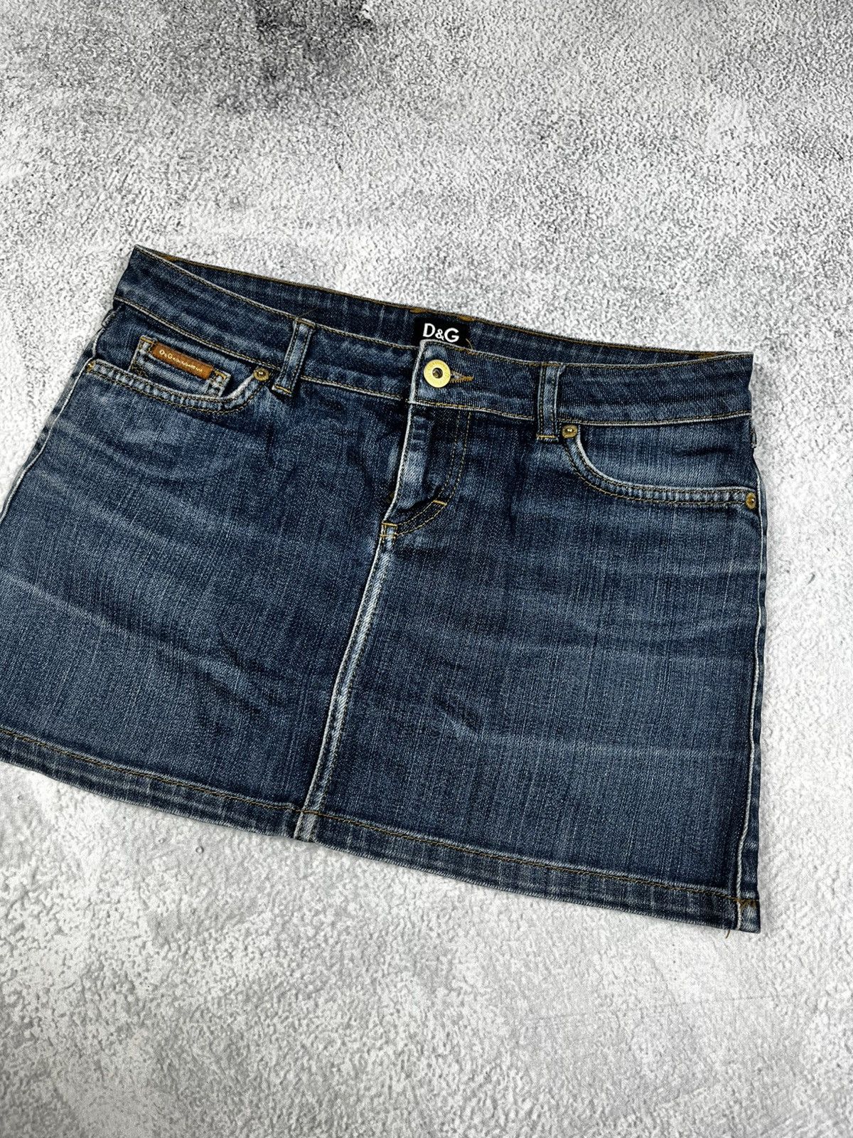 Dolce & Gabbana Last drop i Dolce & Gabbana sexy mini denim skirt Size 28" / US 6 / IT 42 - 2 Thumbnail