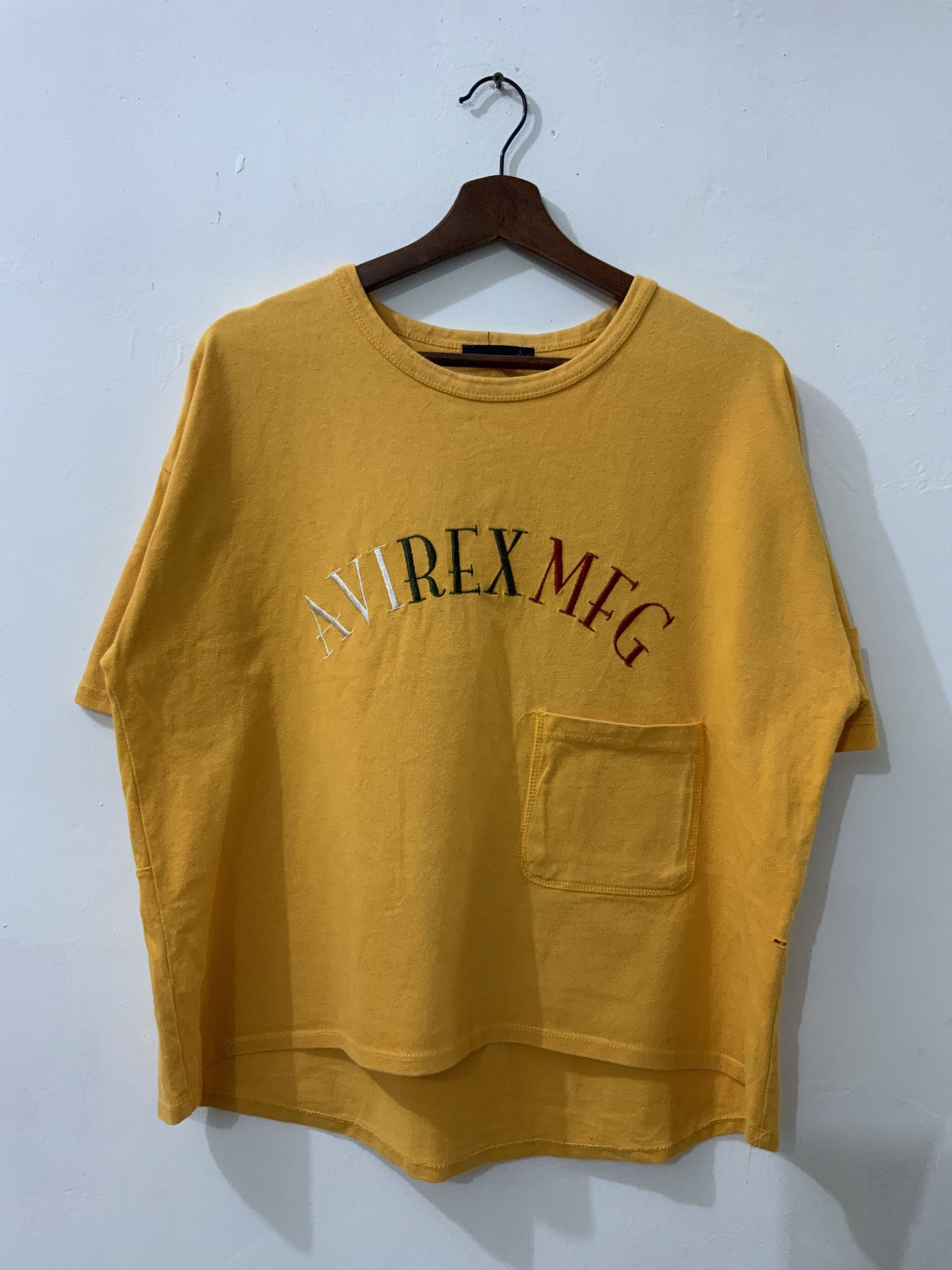 Avirex Avirex MFG Yellow Embroidered with chest pocket Tee Size US M / EU 48-50 / 2 - 1 Thumbnail