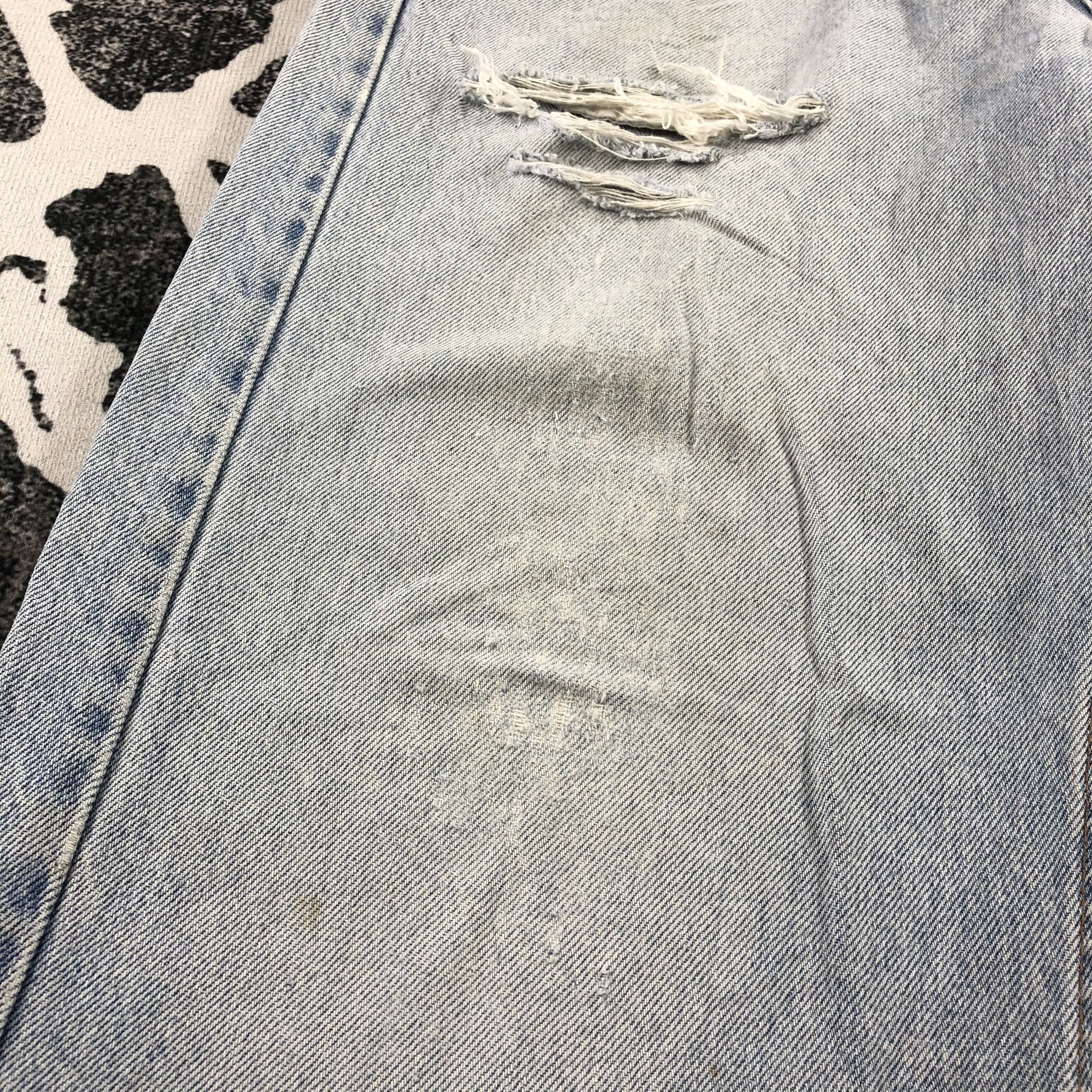 Levi's Vintage Levis 569 Jeans Distress Light wash Denim KJ907 Size US 32 / EU 48 - 9 Thumbnail