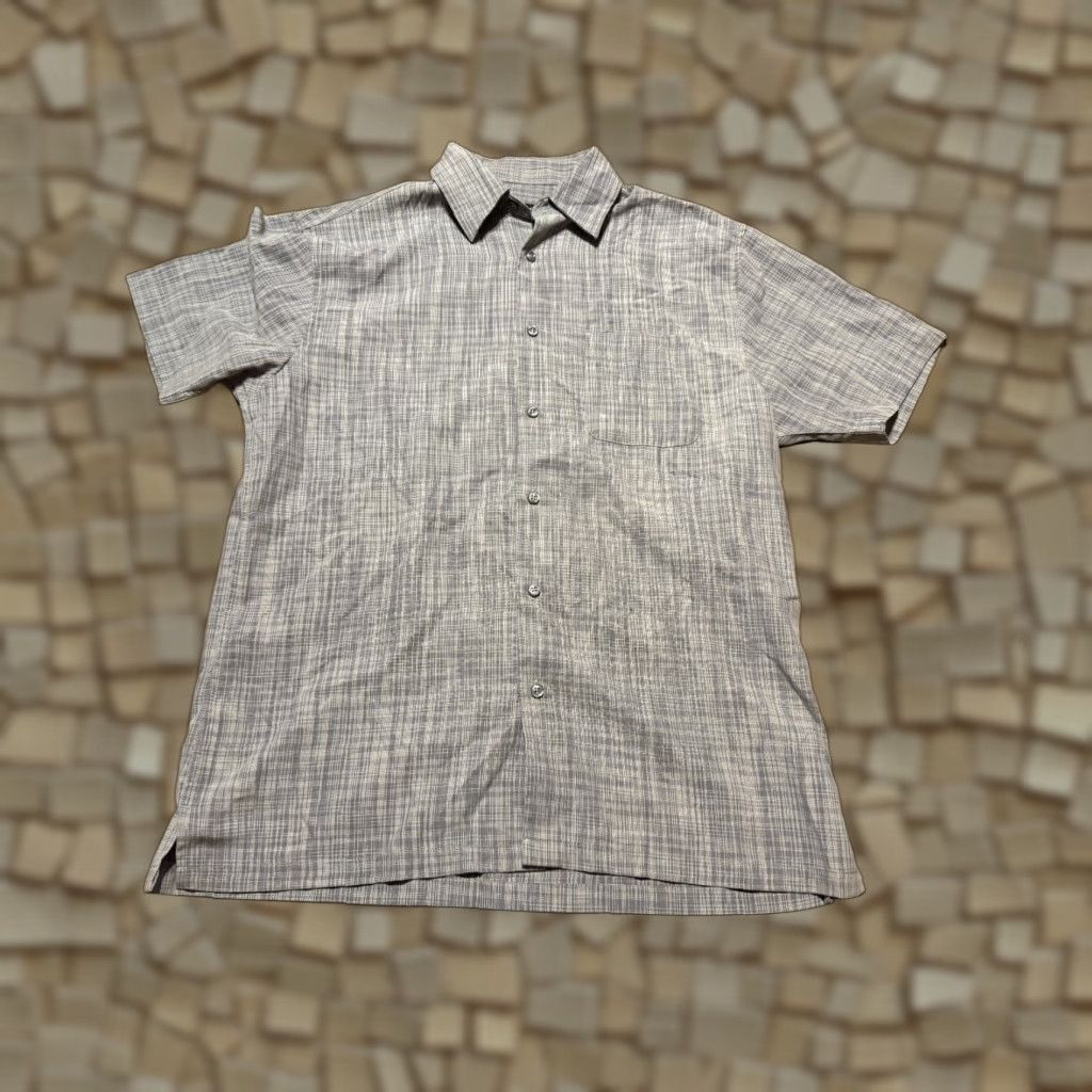 Vintage Age of Wisdom Shirt Mens Size M Grey White Short Sleeve Button Up Size US M / EU 48-50 / 2 - 1 Thumbnail
