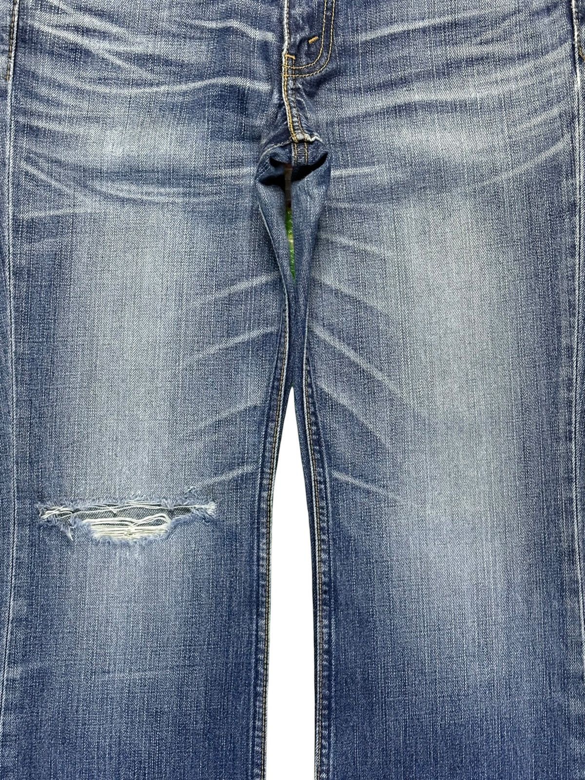 Levi's Vintage 90s Levis 707 Faded Wash Distressed Flare Jeans Size US 29 - 5 Thumbnail