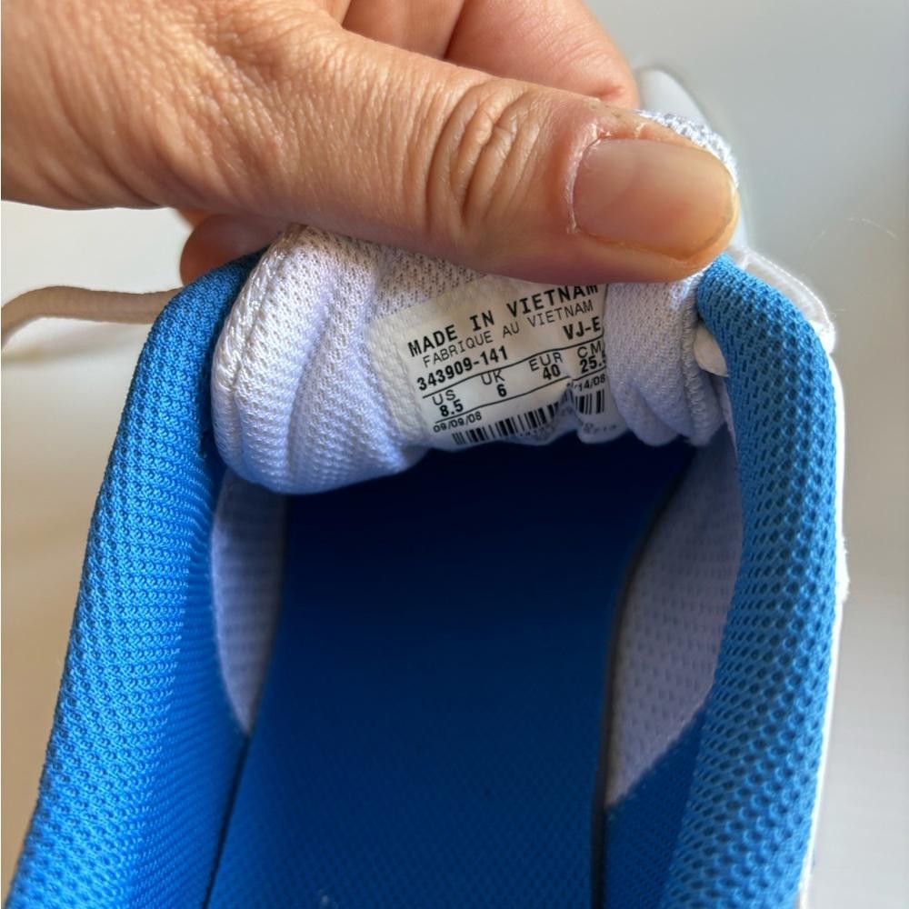 Nike Nike Air Malia Running Shoes Size US 8.5 / IT 38.5 - 7 Thumbnail