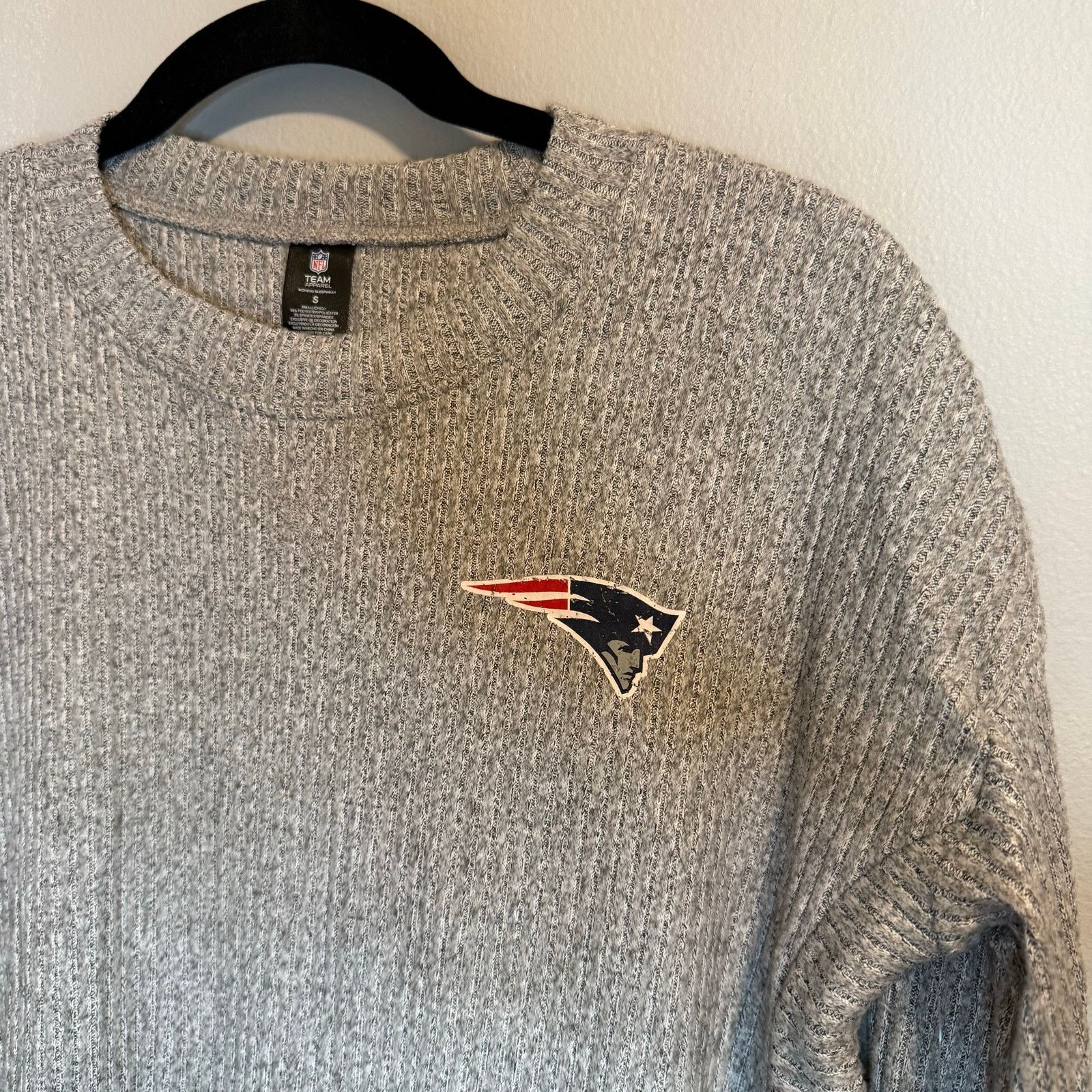 NFL New England Patriots NFL Sleepwear Sweater Wmns Sz S New NWT Size S / US 4 / IT 40 - 3 Thumbnail