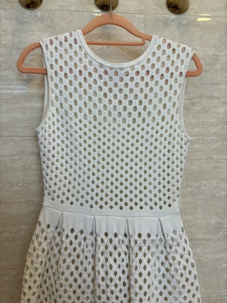 Fendi Fendi White sleeveless knitted (with a little stretch) dre Size XS / US 0-2 / IT 36-38 - 2 Thumbnail