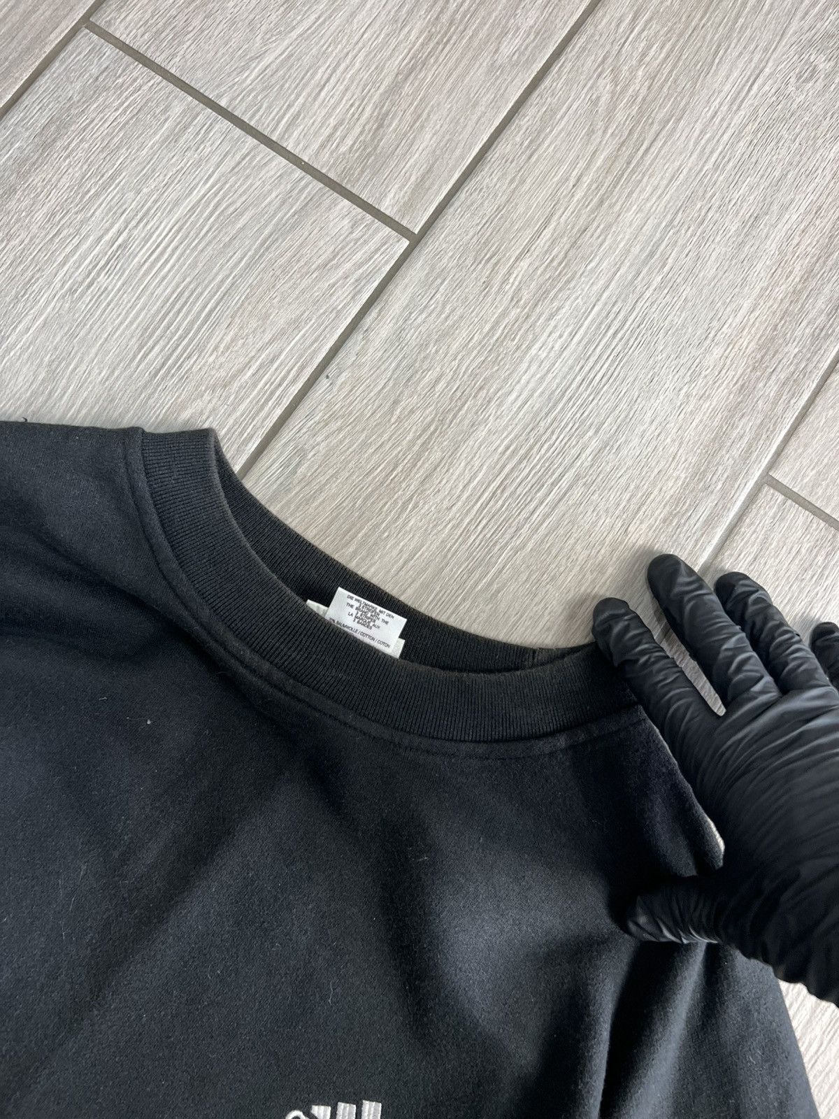 Adidas Sweatshirt Adidas Vintage Black L Size Basic Mini Logo Y2K Size US L / EU 52-54 / 3 - 10 Thumbnail