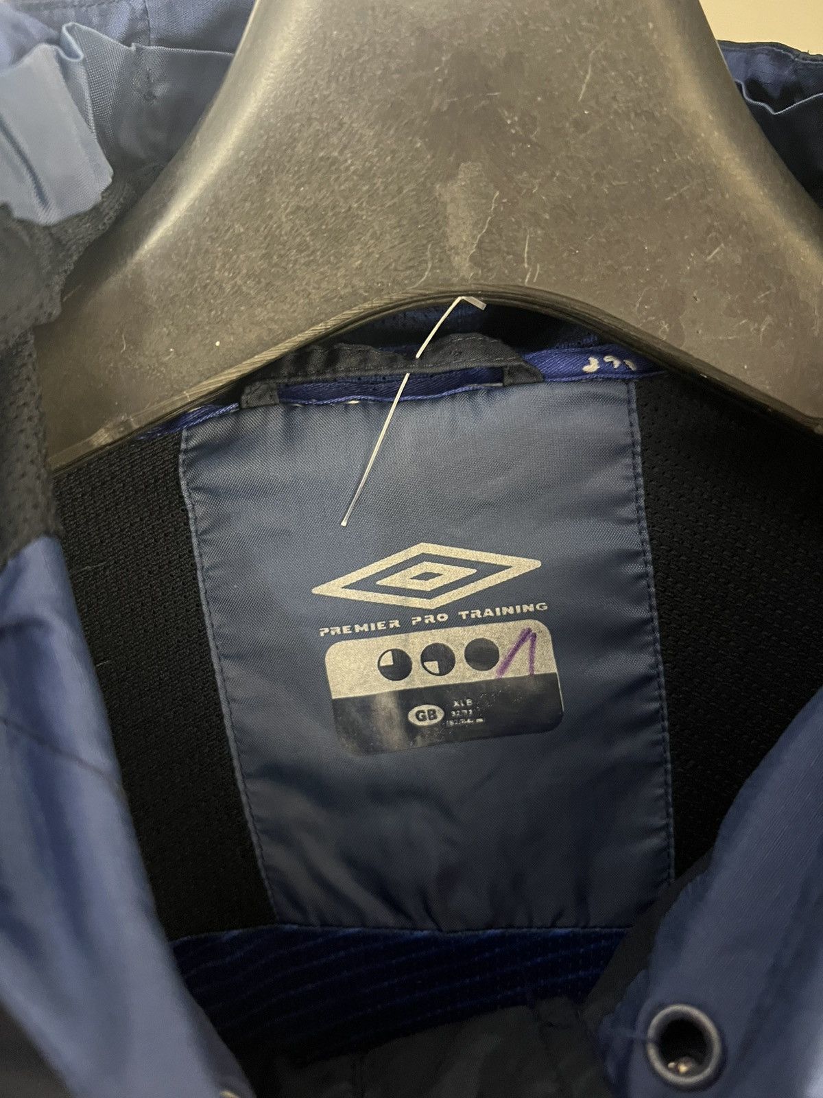 Umbro × Vintage VERY RARE UMBRO FC CHELSEA ENGLAND SOCCER JACKET BLOKECORE Size US S / EU 44-46 / 1 - 3 Thumbnail