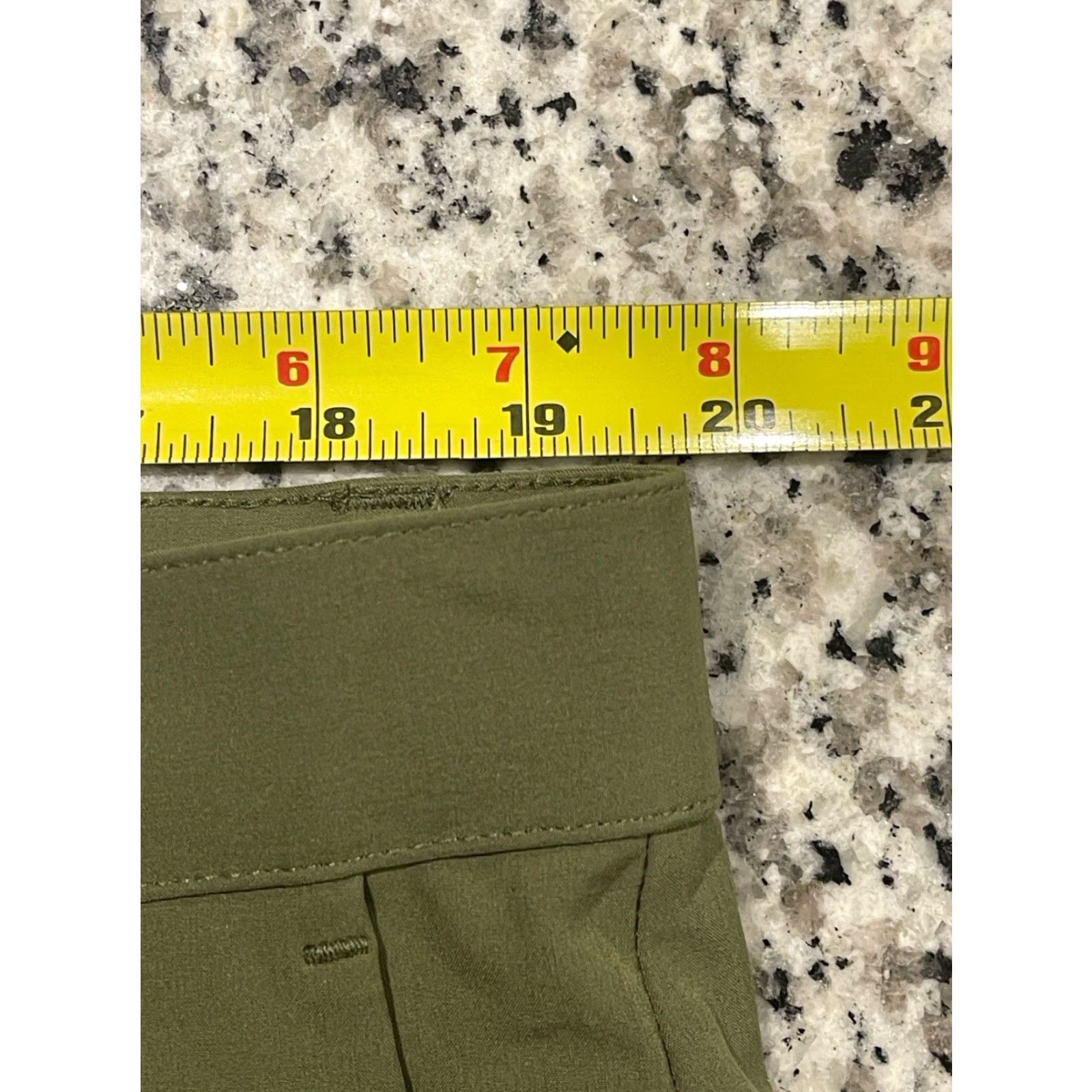Fabletics Fabletics Pants Chino 39 Mens Regular Green Stretch Flat Front NWT Logo Casual Sports 31 Inseam 39 Waist Size US 39 - 5 Thumbnail