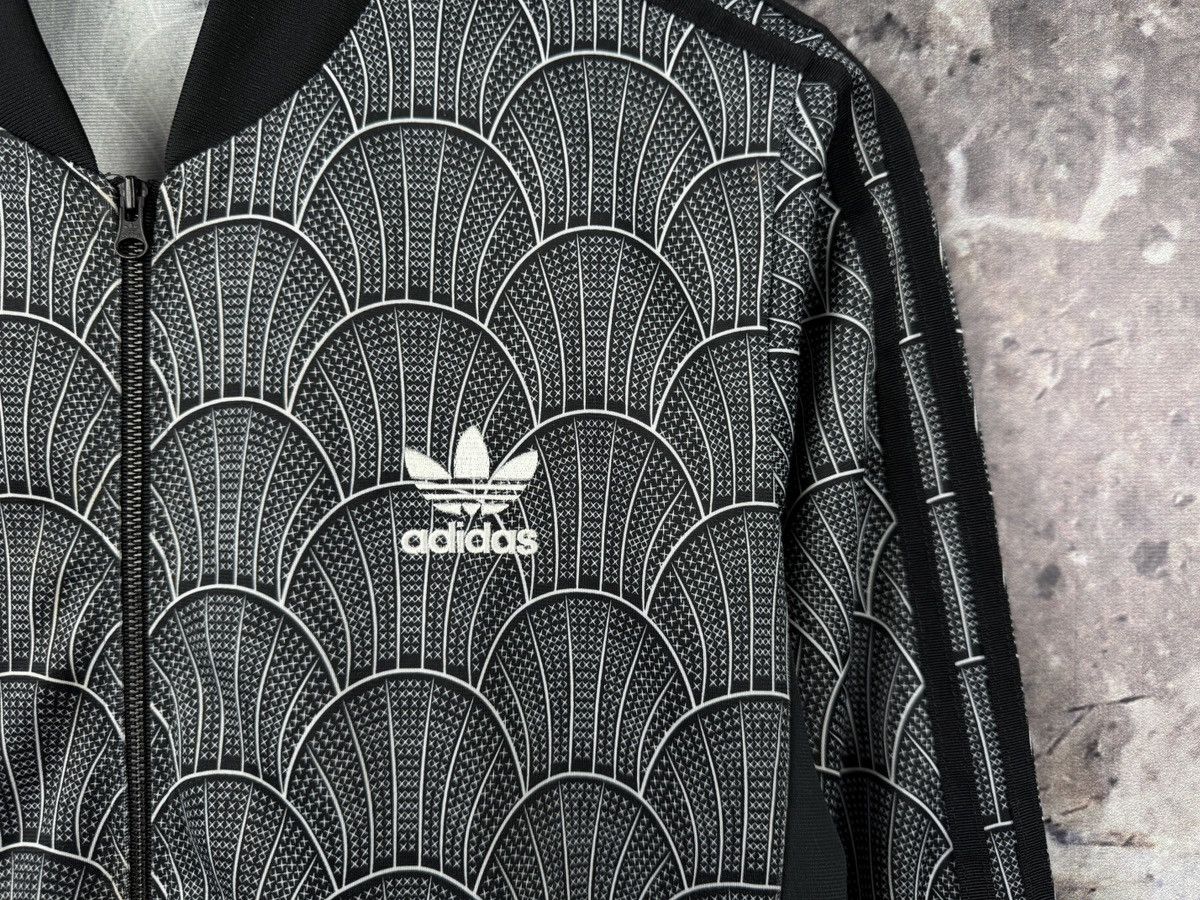 Adidas Adidas Originals Track Jacket Geometric Trefoil Logo Size M / US 6-8 / IT 42-44 - 7 Thumbnail