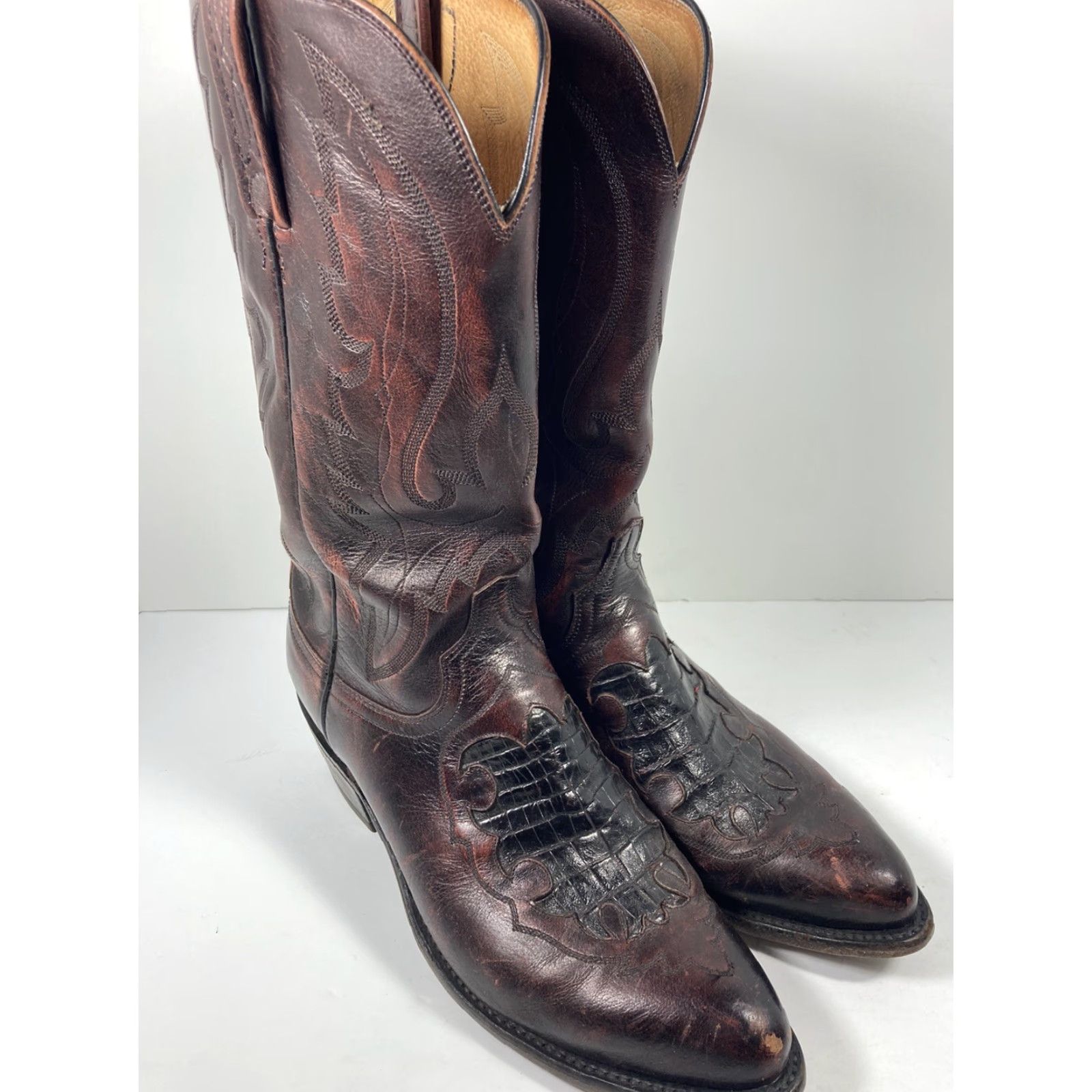 Vintage VINTAGE Lucchese Caiman Inlay Boots Men Size 9 EE Wide Black Cherry Leather N1508J4 VTG Size US 9 / EU 42 - 2 Thumbnail