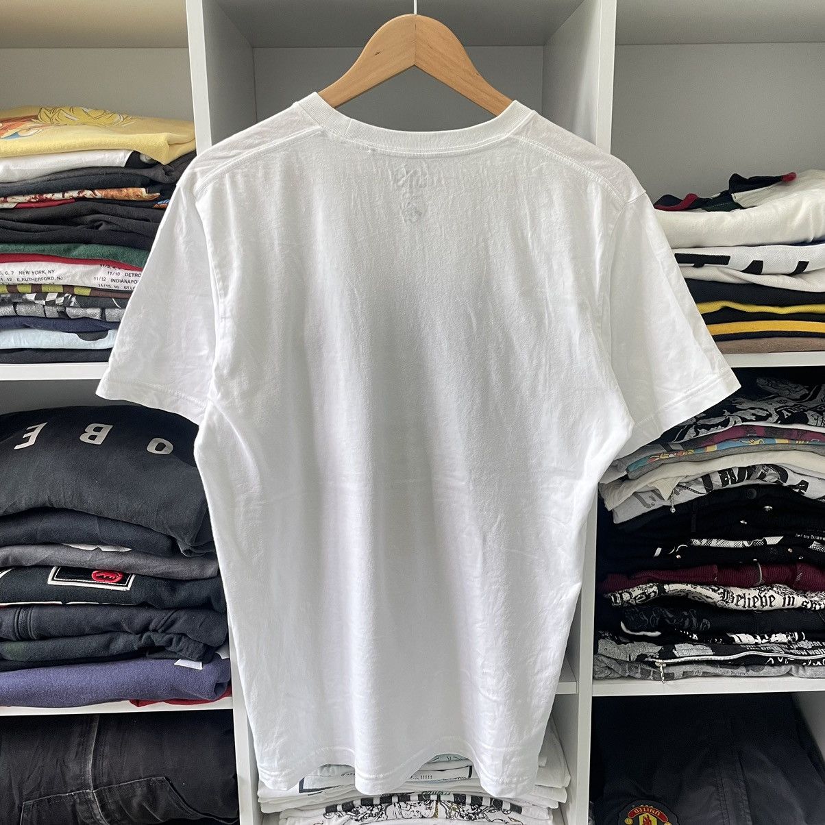 Anime 🇯🇵 Hunter x Hunter Uniqlo Shonen Jump Anime Tee Size US M / EU 48-50 / 2 - 8 Thumbnail