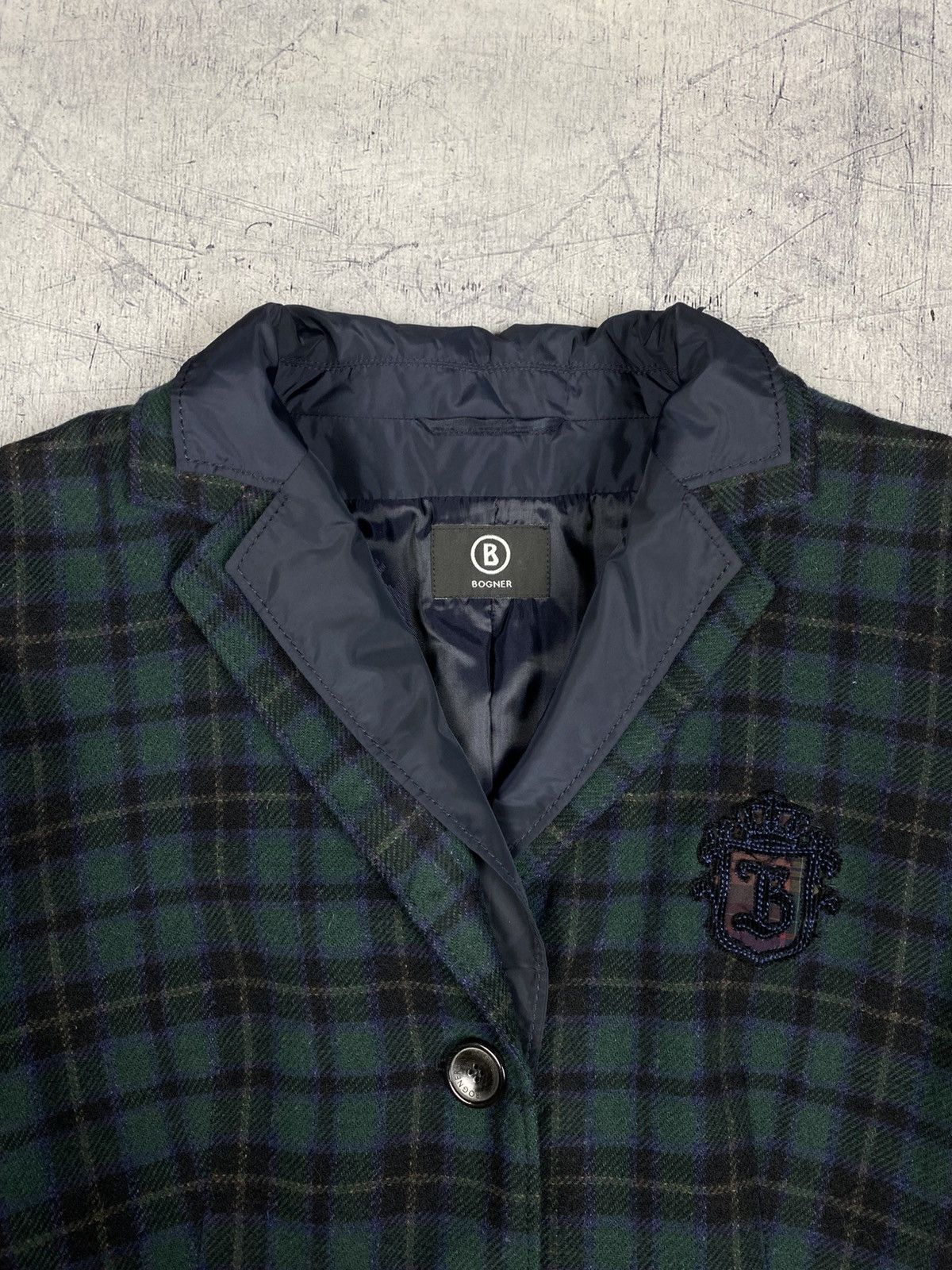 Bogner Bogner Wool Plaid Tartan Blazer Crest Patch Tailored Jacket Size XL / US 12-14 / IT 48-50 - 7 Thumbnail