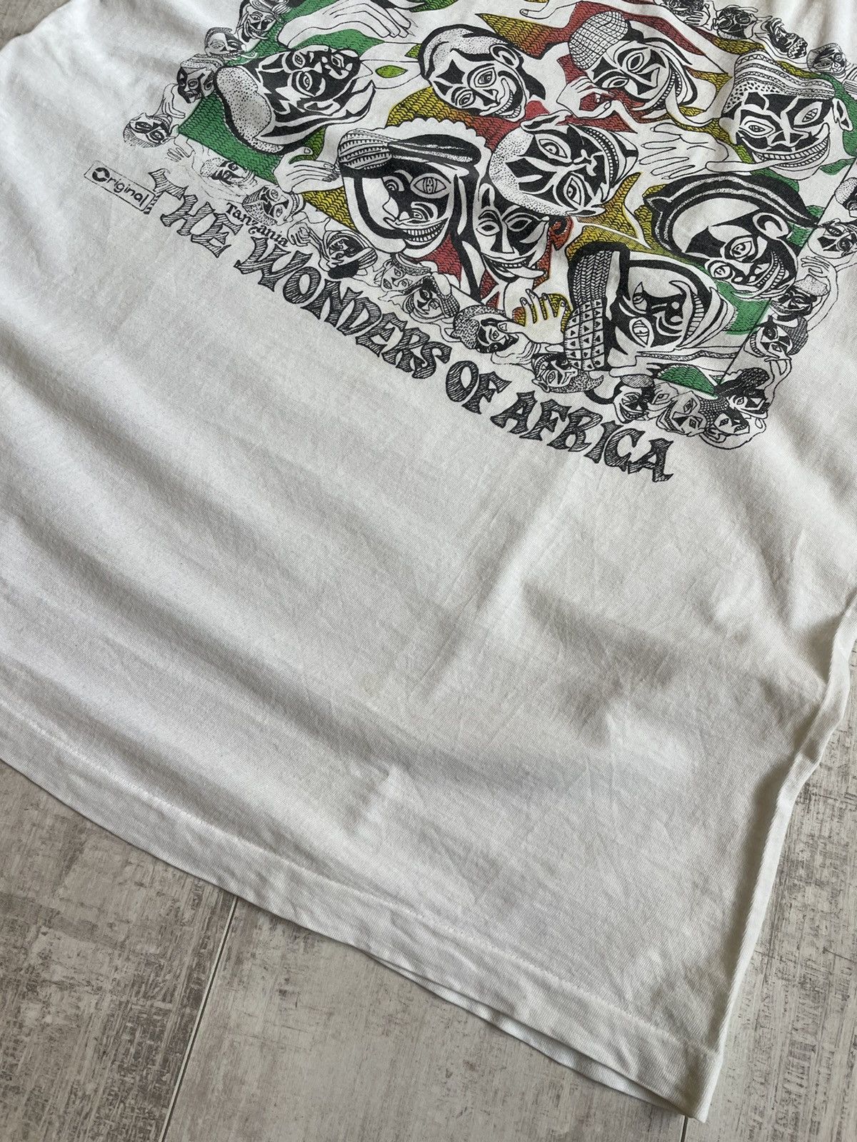 Vintage Crazy 90’s The Wonders Of Africa T-Shirt Faces Cult Vintage Size US XL / EU 56 / 4 - 6 Thumbnail